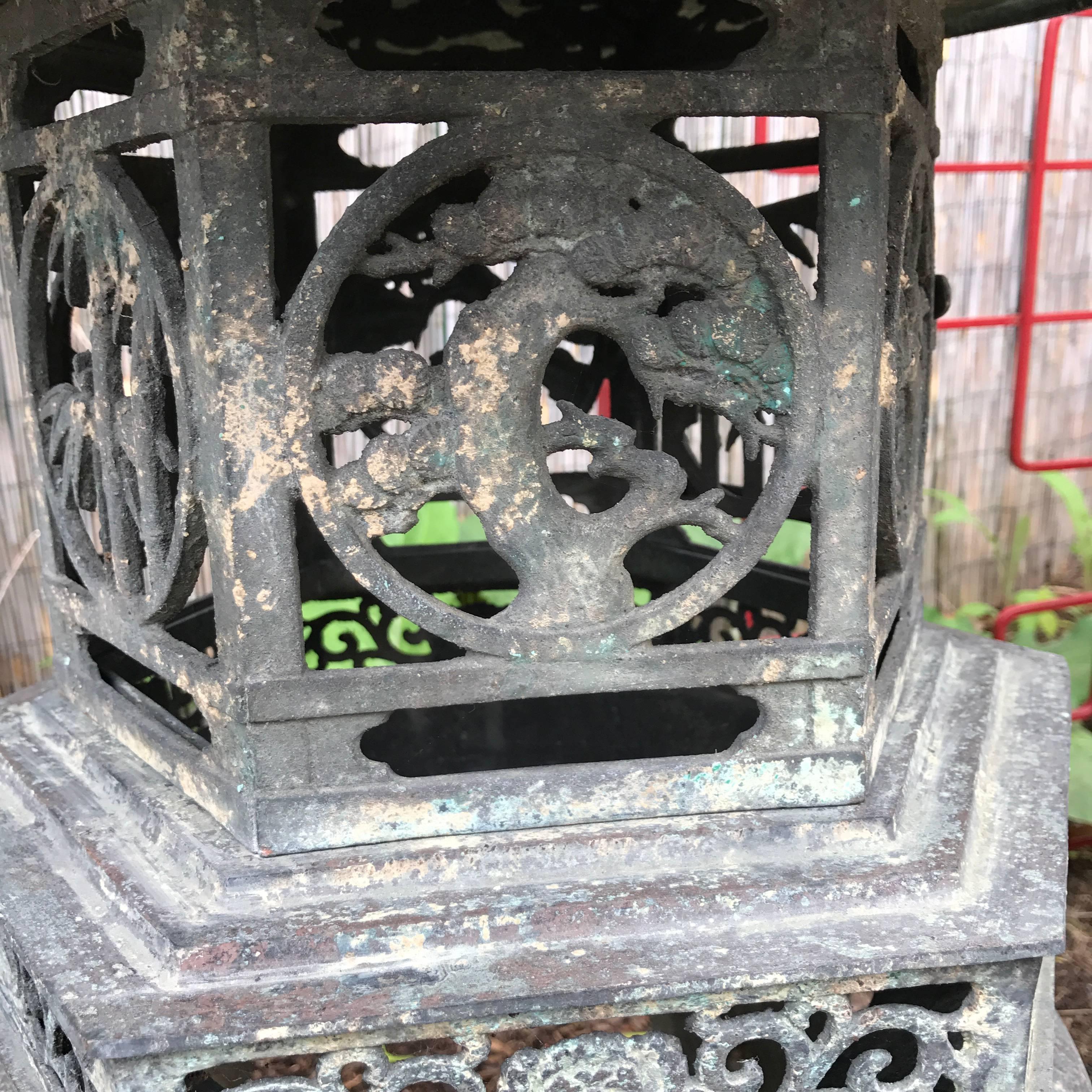 Japan Fine Antique Hand Cast Bronze Lantern with Exquisite Details In Good Condition In South Burlington, VT