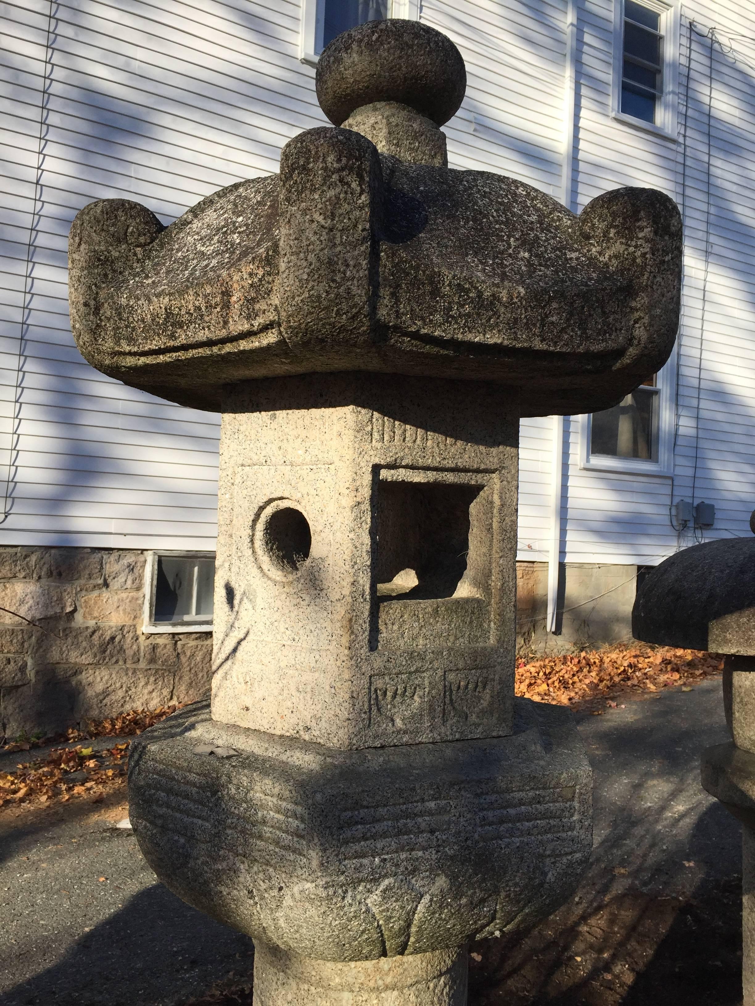 japanese stone lantern meaning