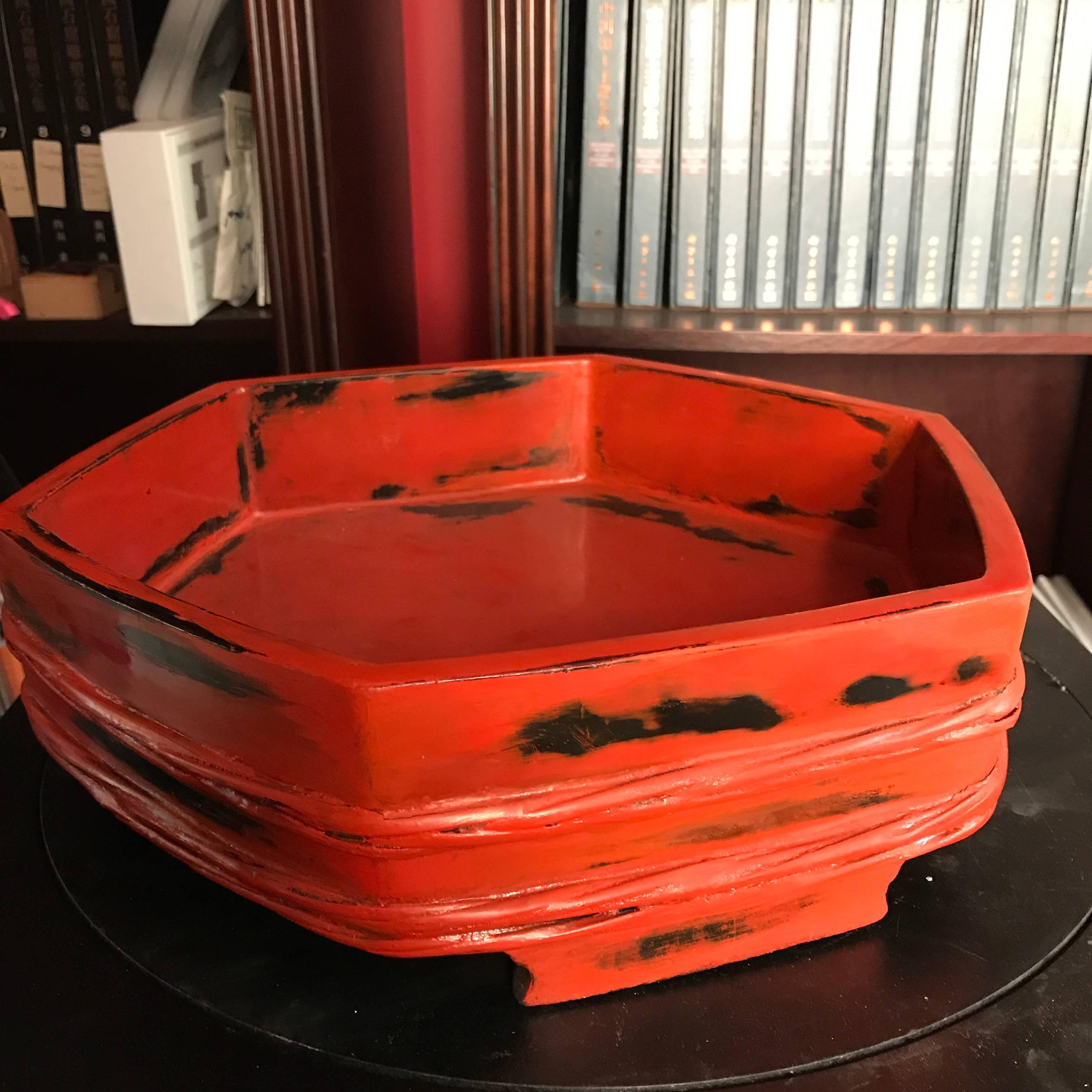 Japanese Superb Antique Red Black Negoro Lacquer Serving Tray Mint, Signed & Box In Good Condition In South Burlington, VT