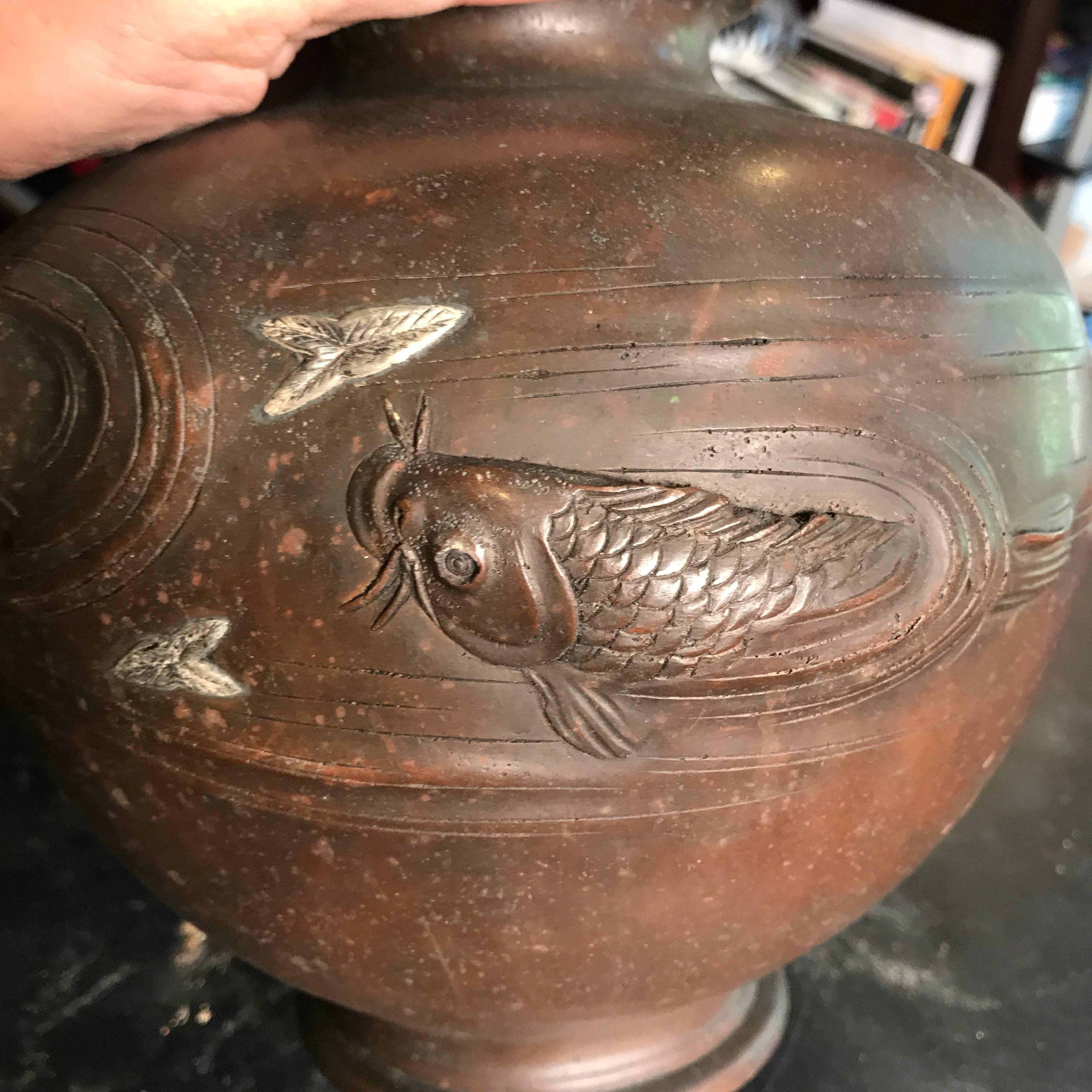 Japan Antique Triple Koi Fish Inlaid Deep Relief Bronze Vase, 19th Century In Good Condition In South Burlington, VT