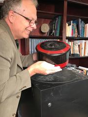 Japanese Stunning Red and Black Lacquer Collector's Box