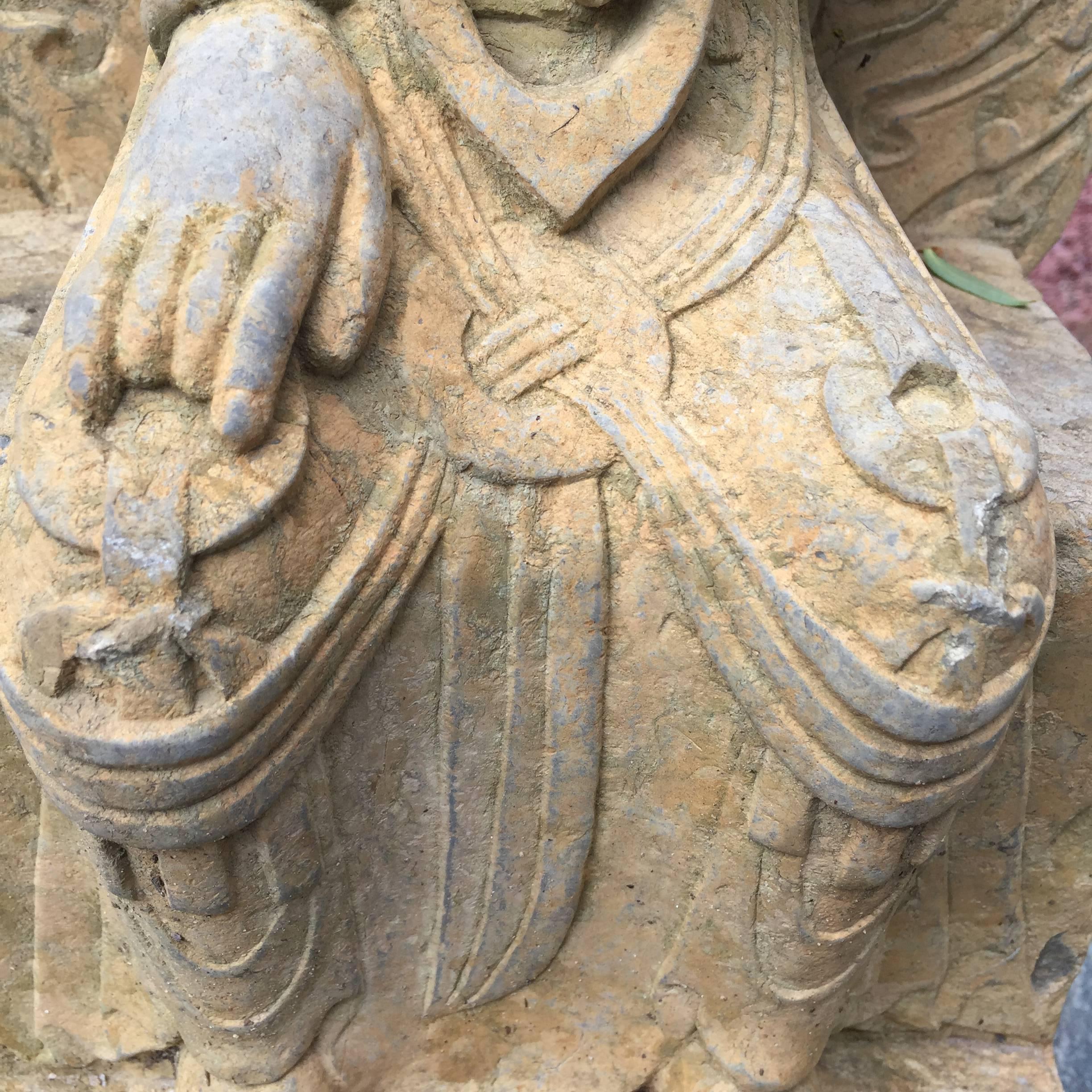 Limestone Old Garden Stone Guan Yin Buddha with Lovely Face