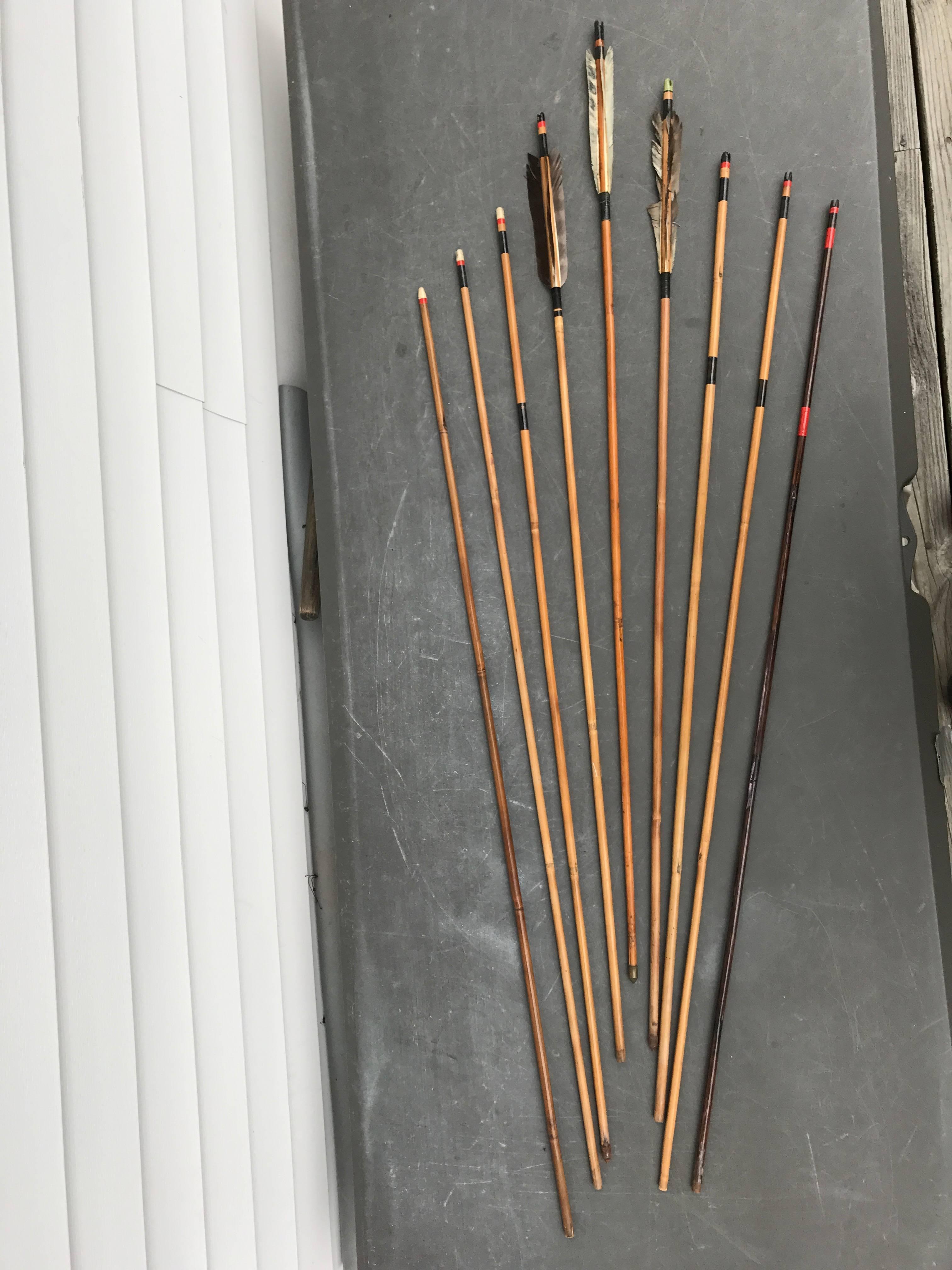 Japanese Antique Collection of Nine Old Samurai Handmade Bamboo Arrows In Good Condition In South Burlington, VT