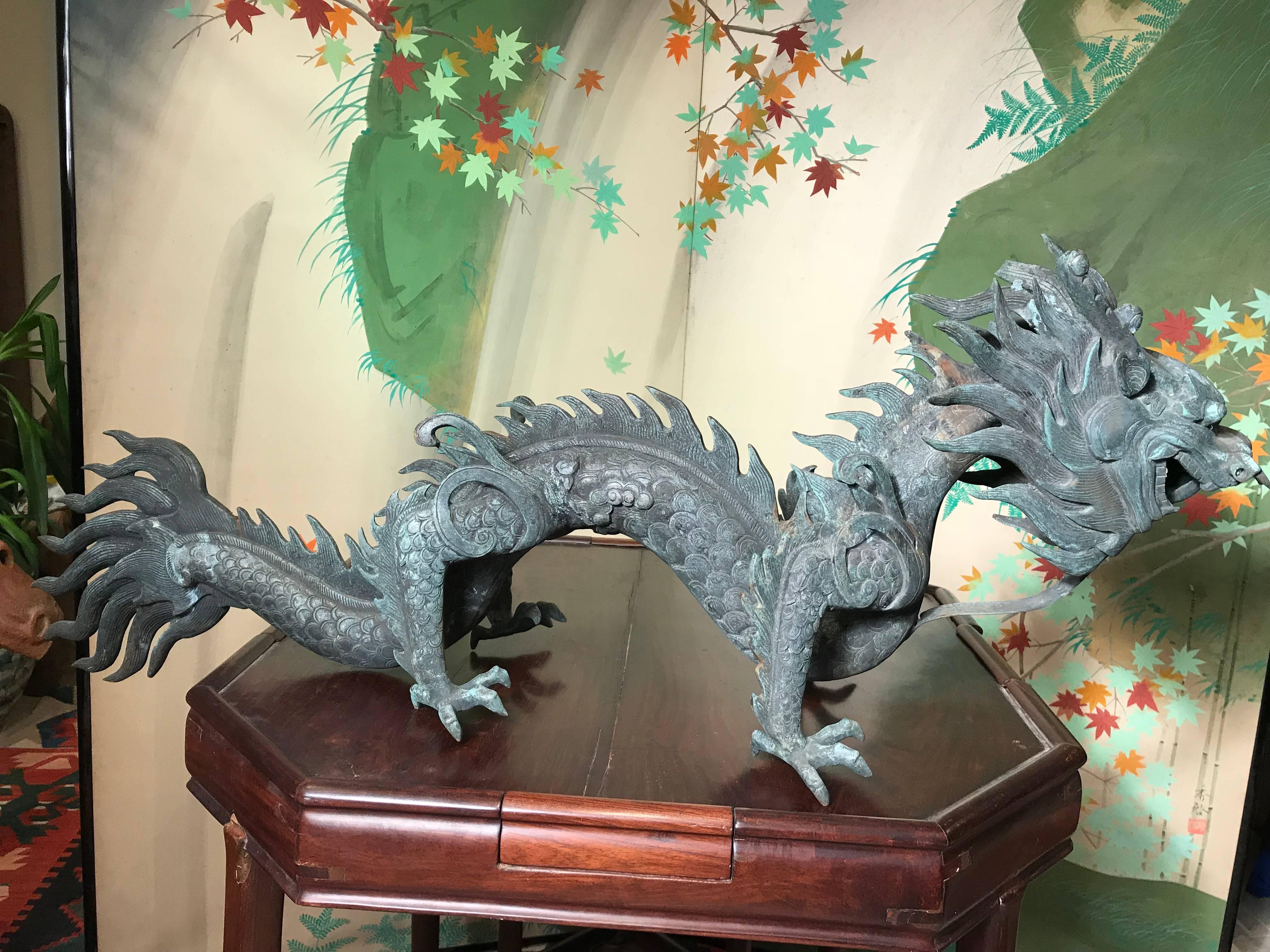 Chinese Fine Large Antique Bronze Year Of The Dragon , Qing Dynasty In Good Condition For Sale In South Burlington, VT
