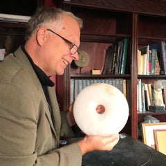 Handgefertigte transluzente himmlische weiße Stein-Bi-Ausstellung im Freien oder in den Gärten