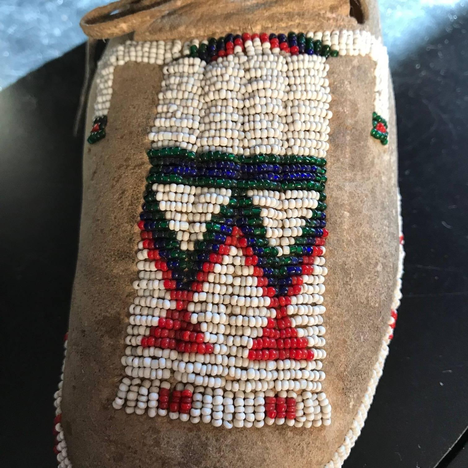 Hand-Carved Fine Native American Pair Fully Hand Beaded Moccasins, 19th Century