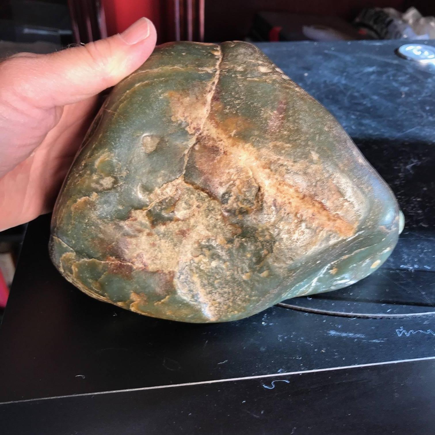 hessian jade stone