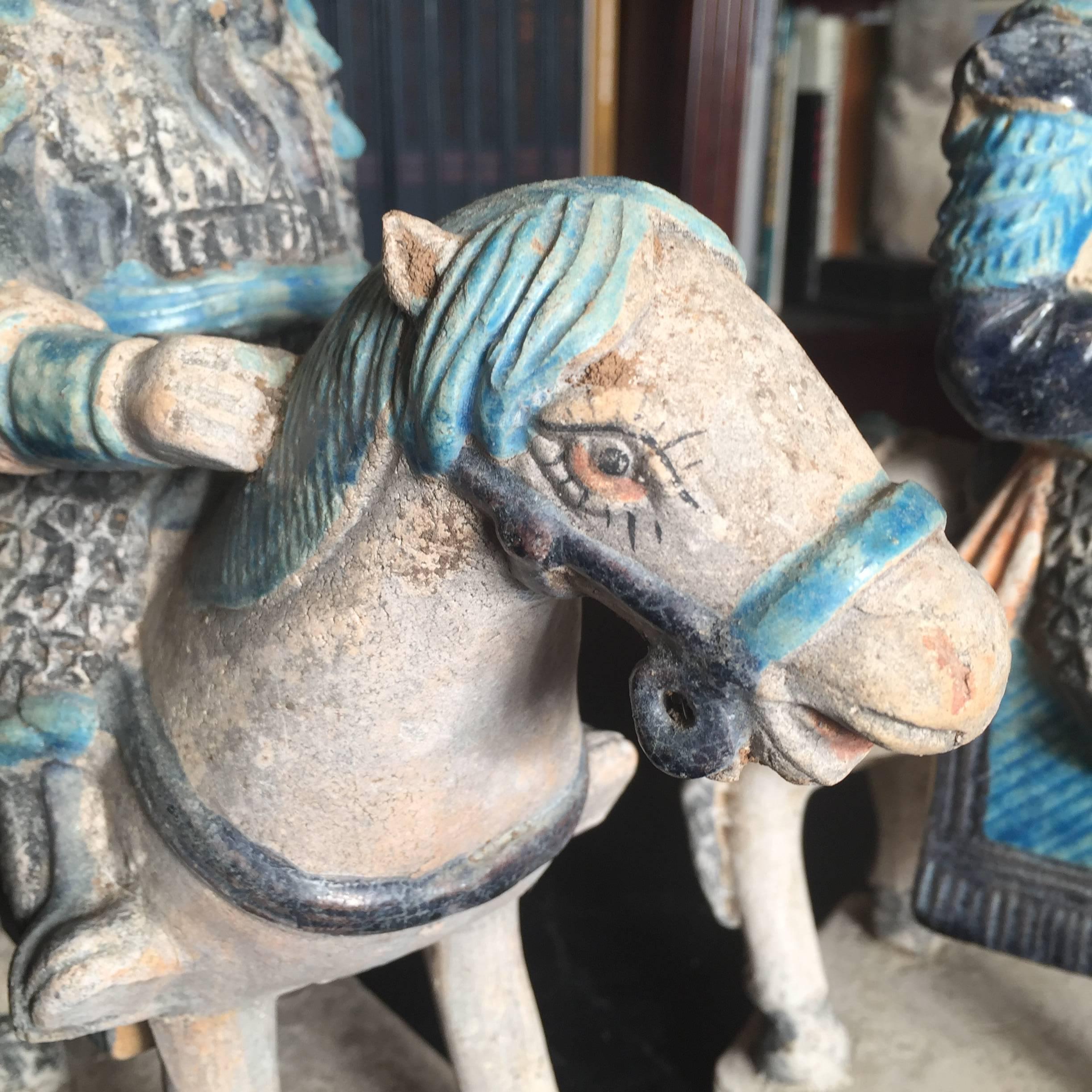 Ancient Imperial China Ming Pair of Horse Riders with Archery Bow and Axe In Good Condition In South Burlington, VT