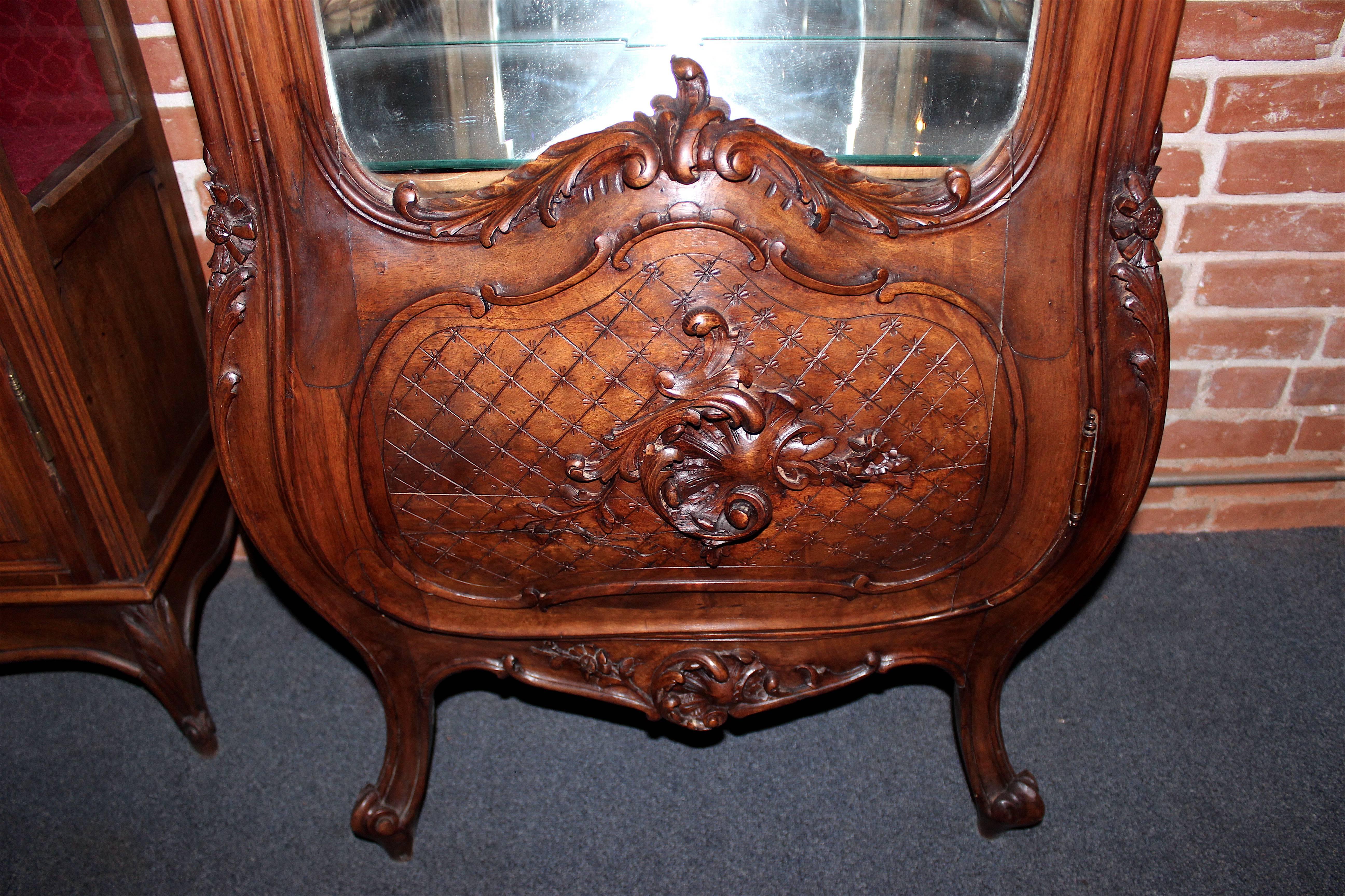 Walnut 20th Century Louis XV Style French Vitrine