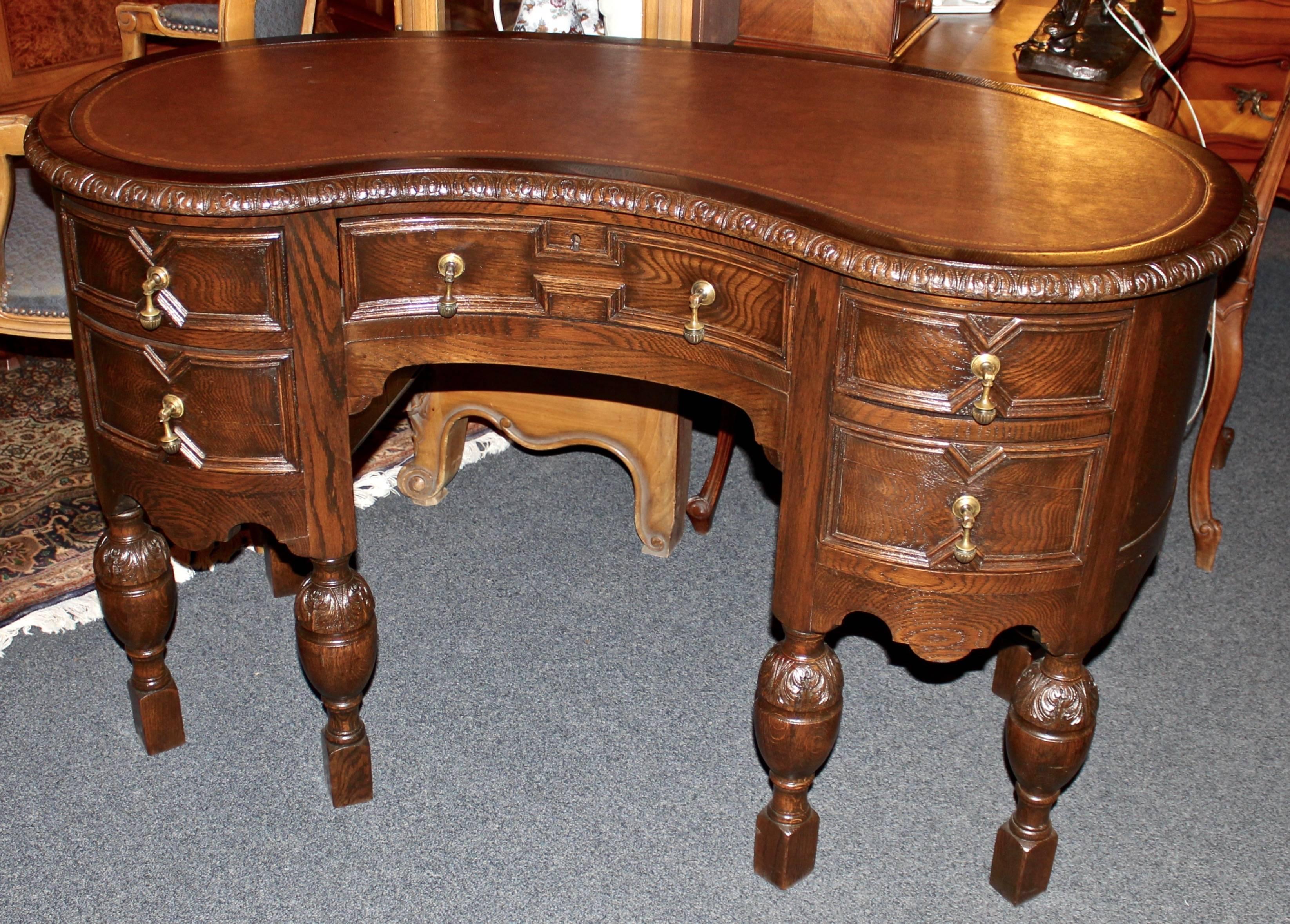Leather Early 20th Century English Jacobean Kidney Desk For Sale