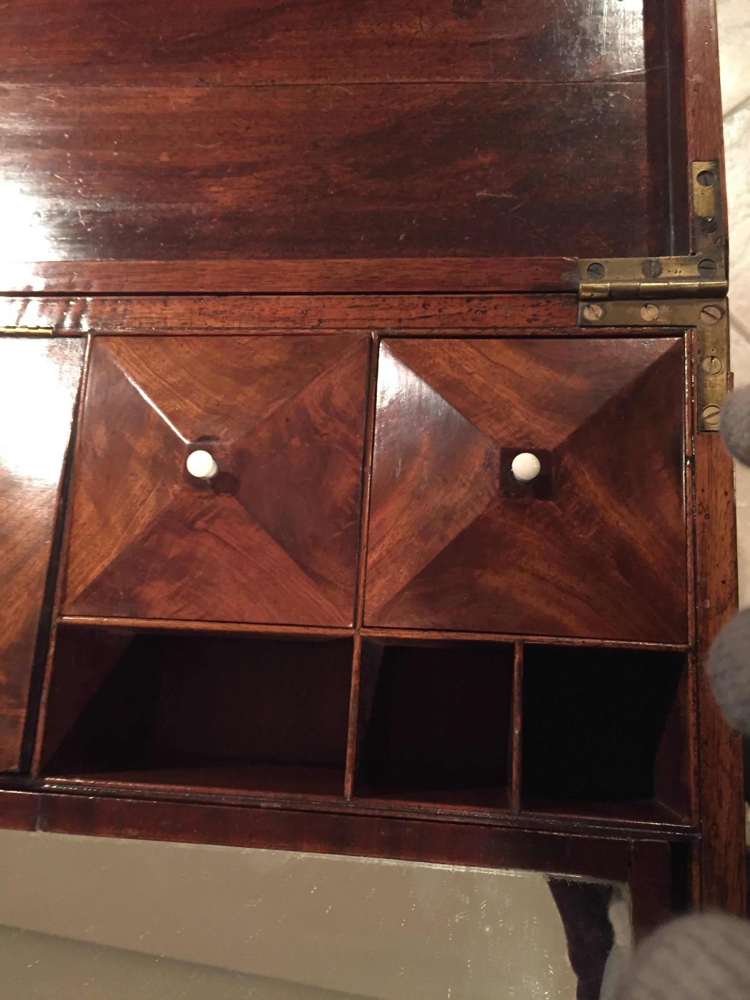 George III Gentleman's Dressing Table