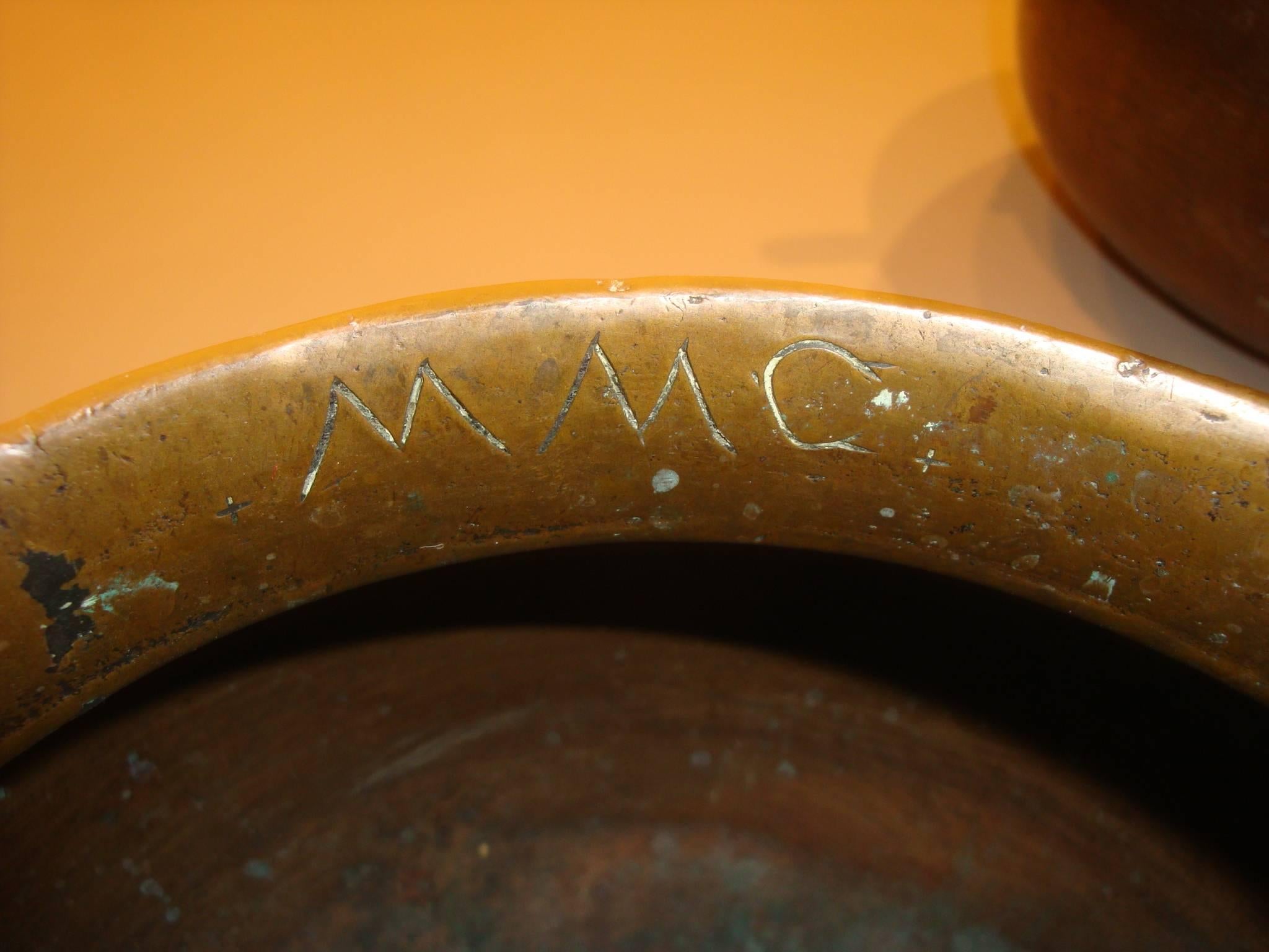 20ième siècle Ensemble de quatre pots en bronze fabriqués par des artisans au 20ème siècle en vente