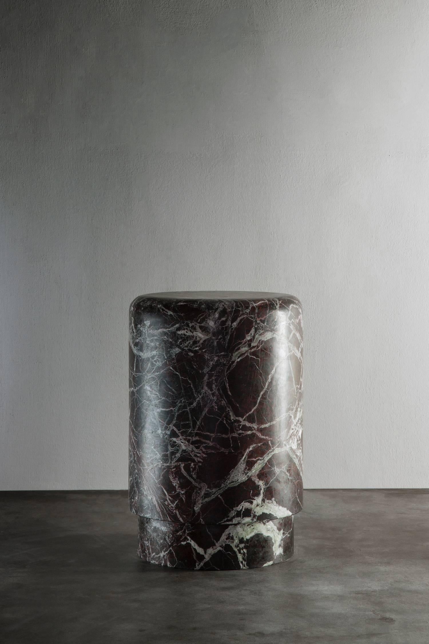 Pouf/small table in dark bordeaux marble - 'rosso levanto marble' from Michaël Verheyden. The piece is hollow.
Please note: This item is located in our New York City Studio and will be shipped from there.