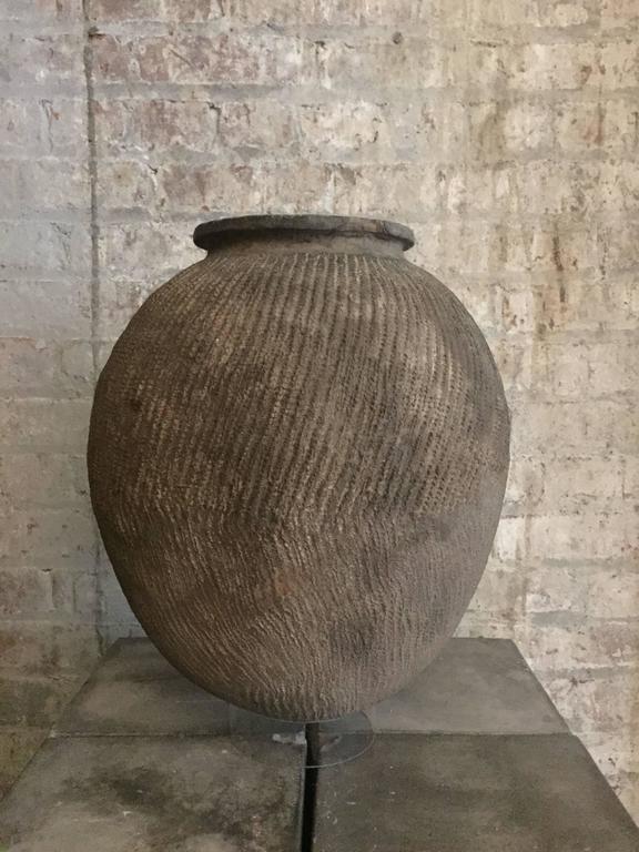 Lovely Old Clay Pot from Nigeria For Sale at 1stDibs clay pots in nigeria