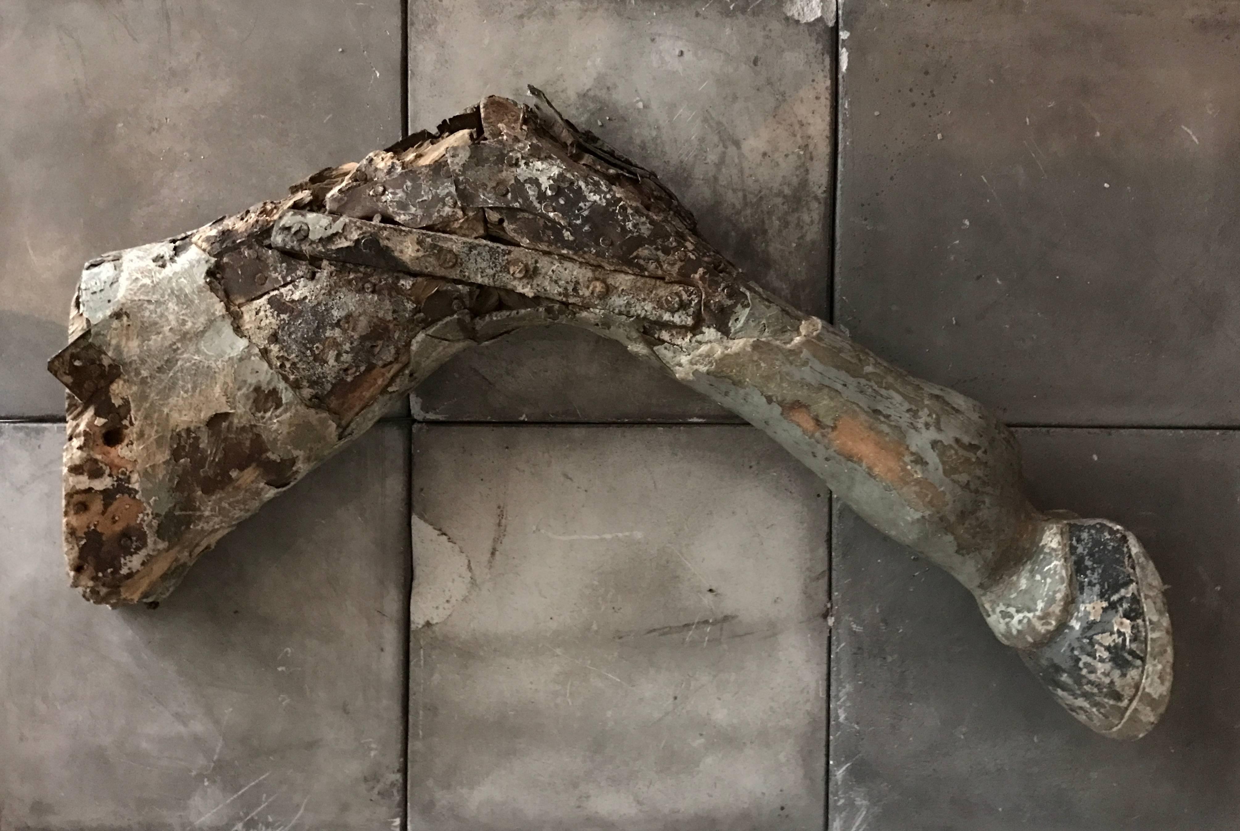 Antique horse leg from the 20th century from an American carousel.
Please note: This item is located in our New York city studio and will be shipped from there.