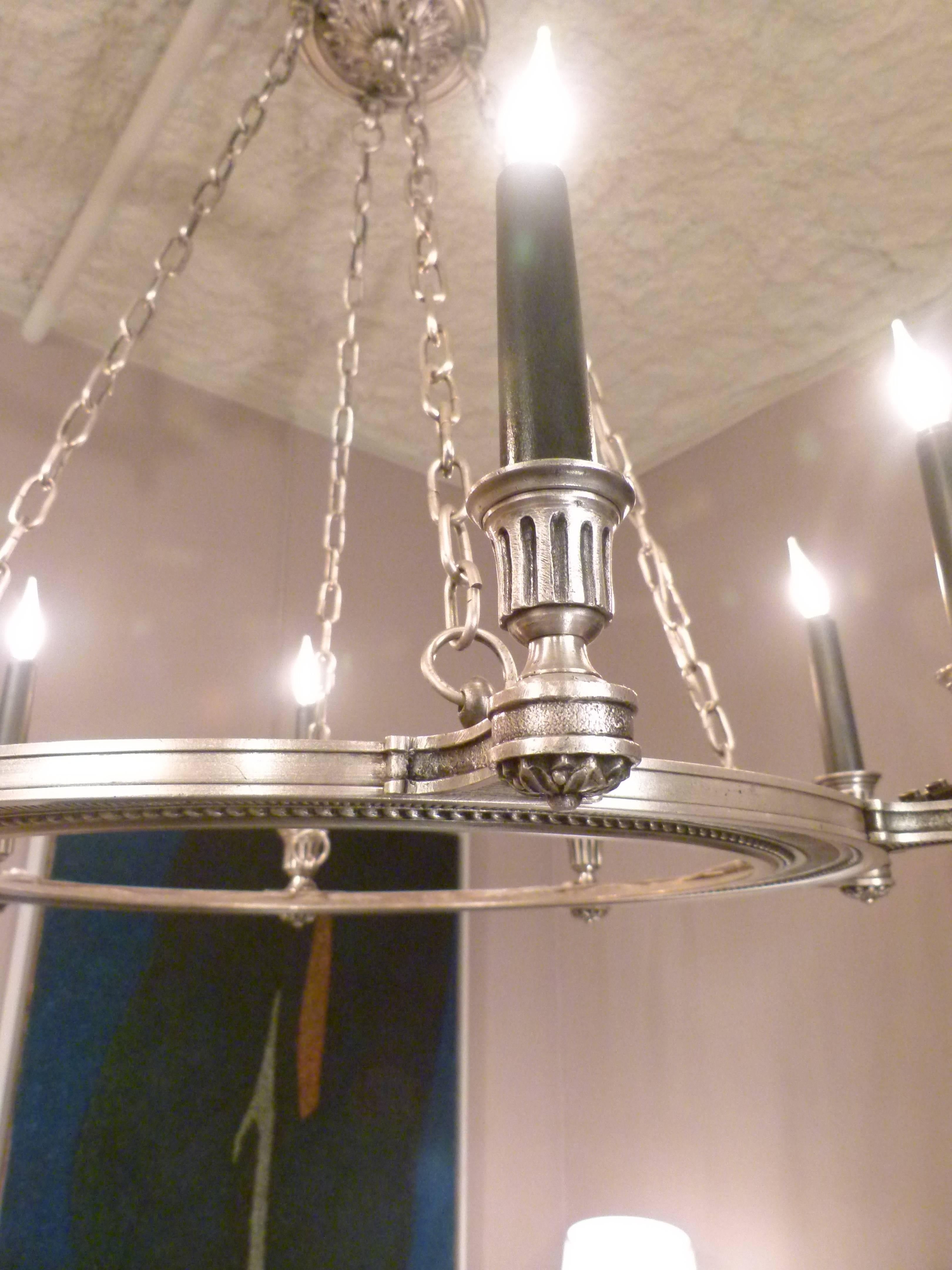 Neoclassical Eight-Light Chandelier in Silvered Bronze 5