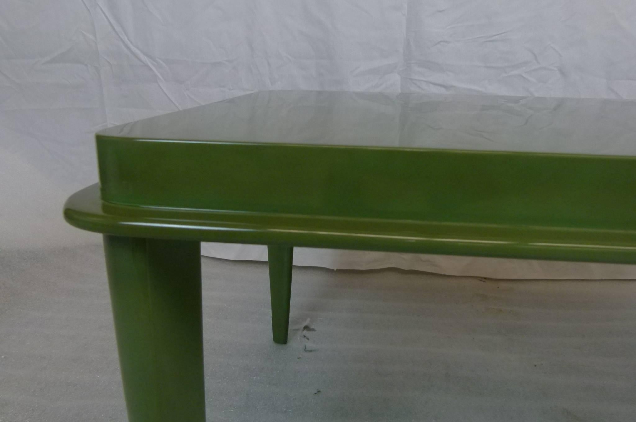 Art Deco Table in Green Lacquer In Excellent Condition In Saint-Ouen, FR