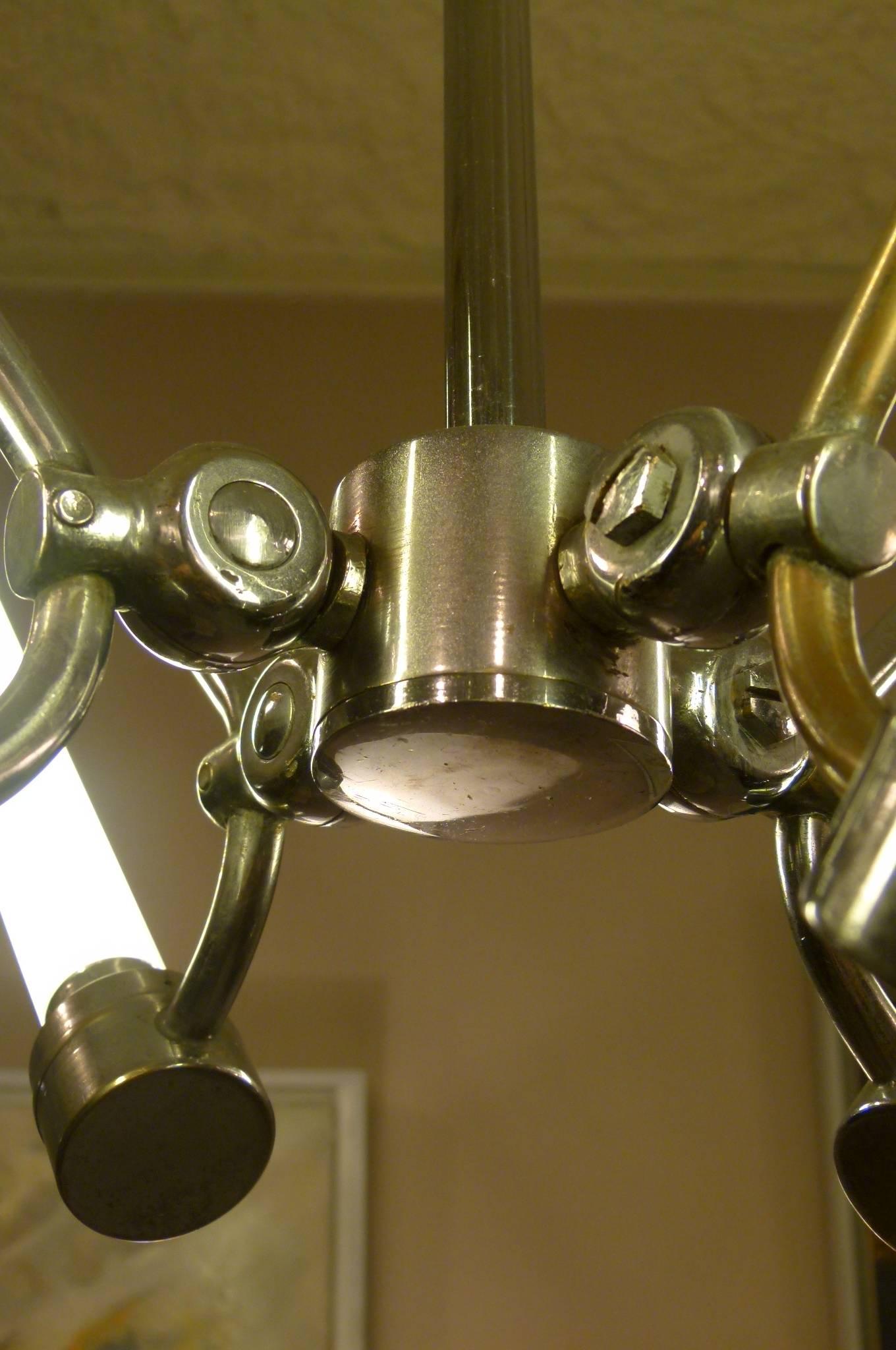 1950s Modernist Chandelier with Four Articulated Arms In Excellent Condition In Saint-Ouen, FR