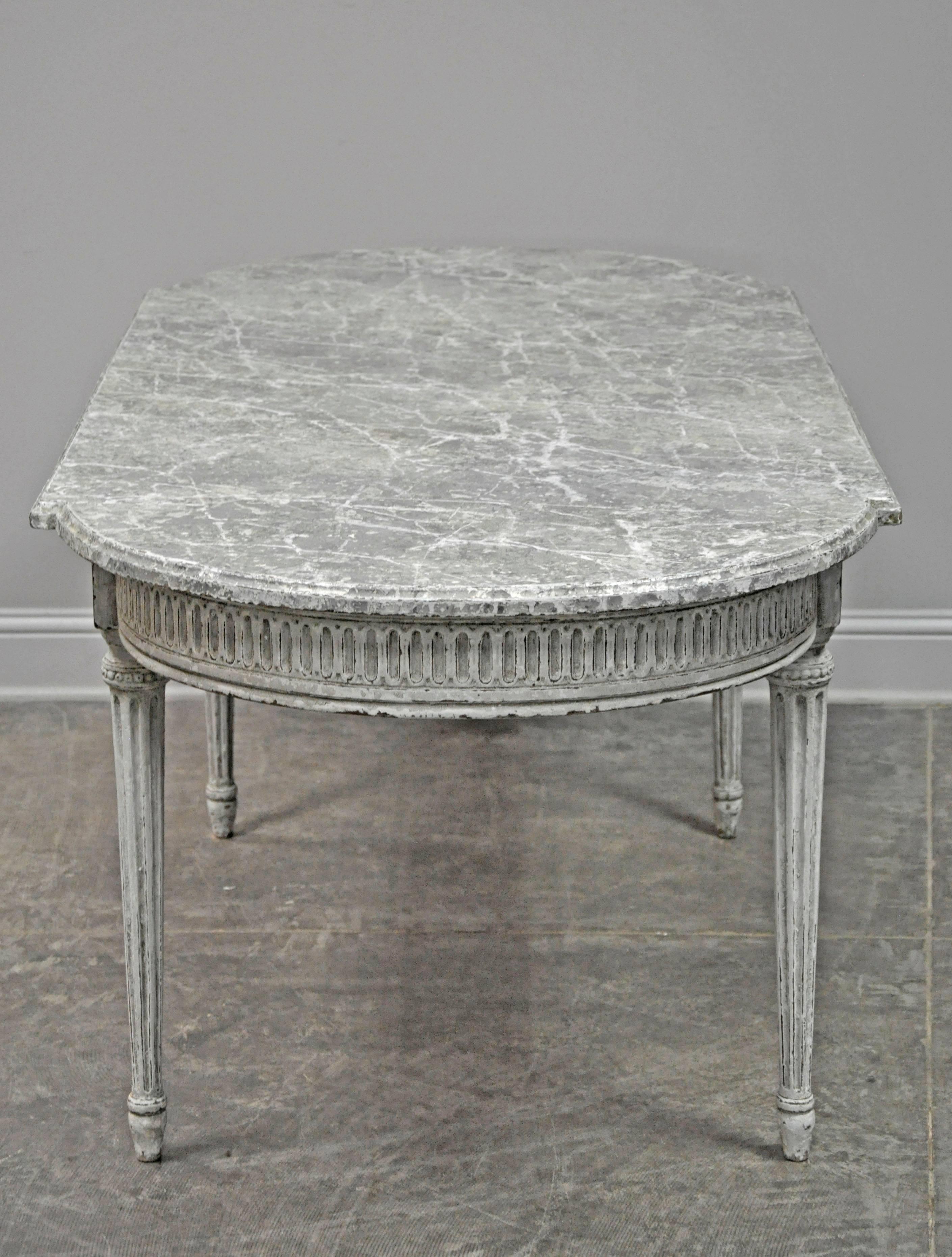 Painted Louis XVI Style Dining Table In Excellent Condition For Sale In Houston, TX