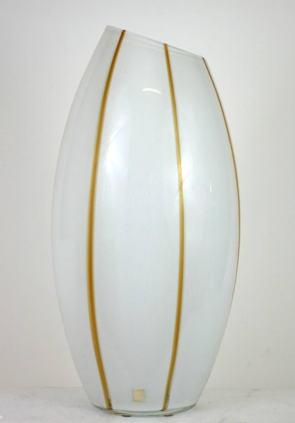 Seguso white and caramel stripe glass vase. Uncirculated sample stock, new,
1960s, Italy.
Measures: 16