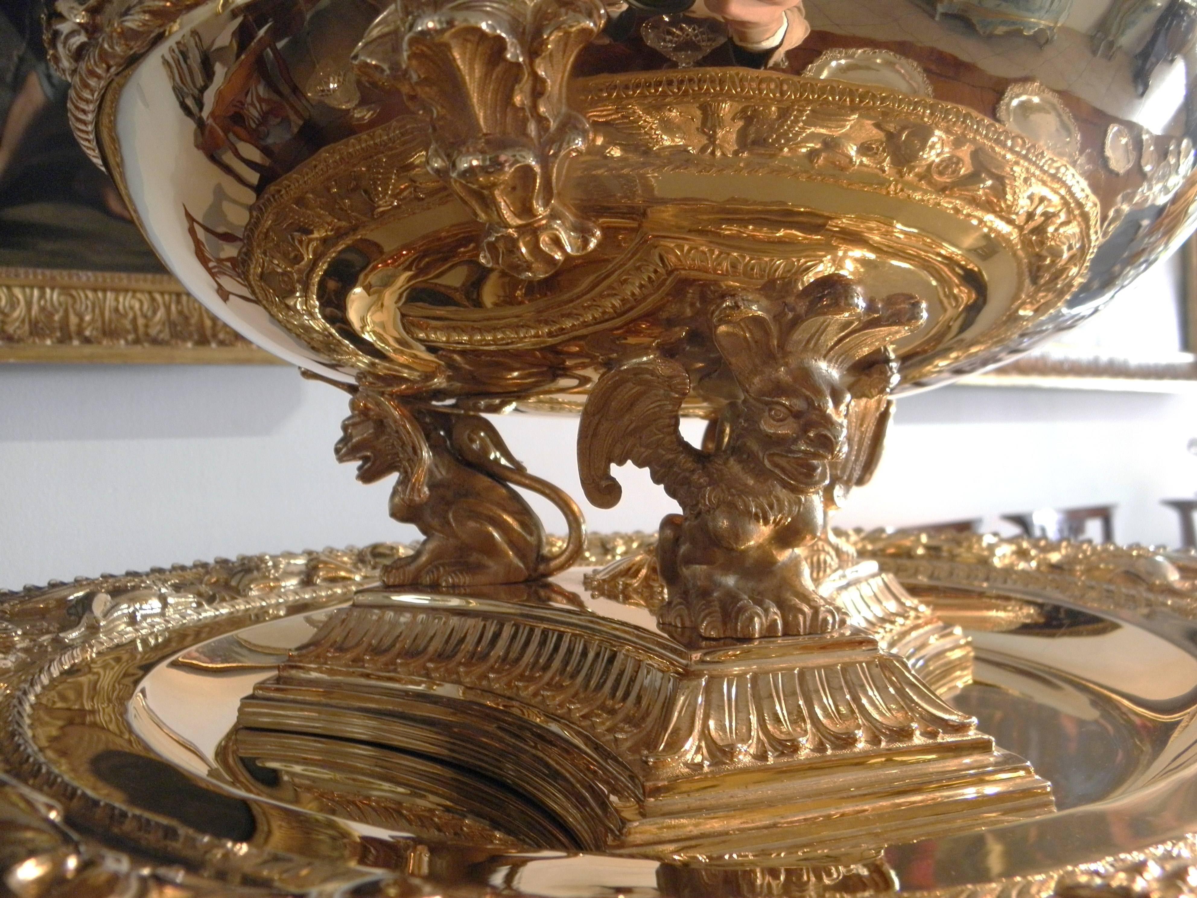 Pair of Important 19th Century Soup Tureens with Trays, Engraved and Embossed For Sale 5