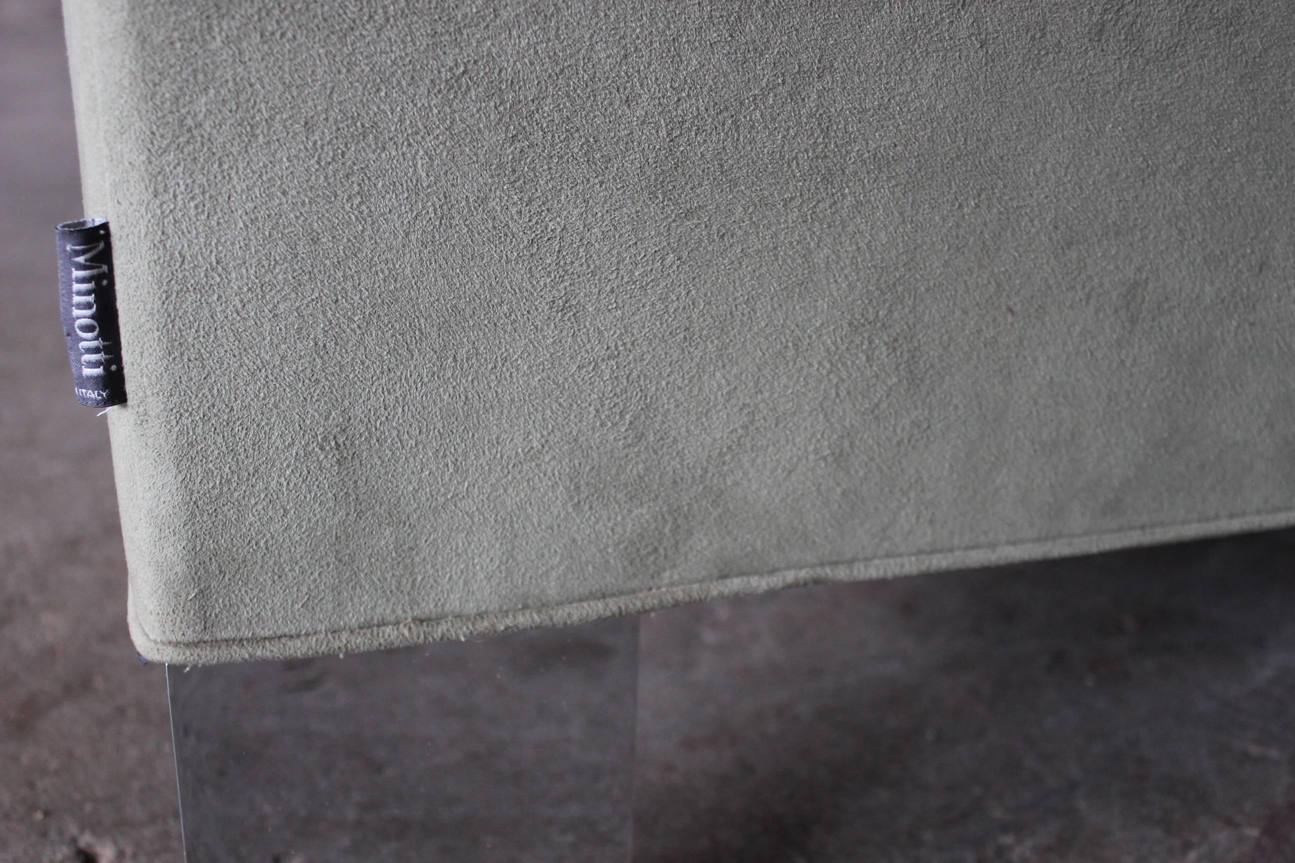 Minotti Pollock: Viersitzer-Sofa in L-Form in Salvia Alcantara, Rodolfo Dordoni 2