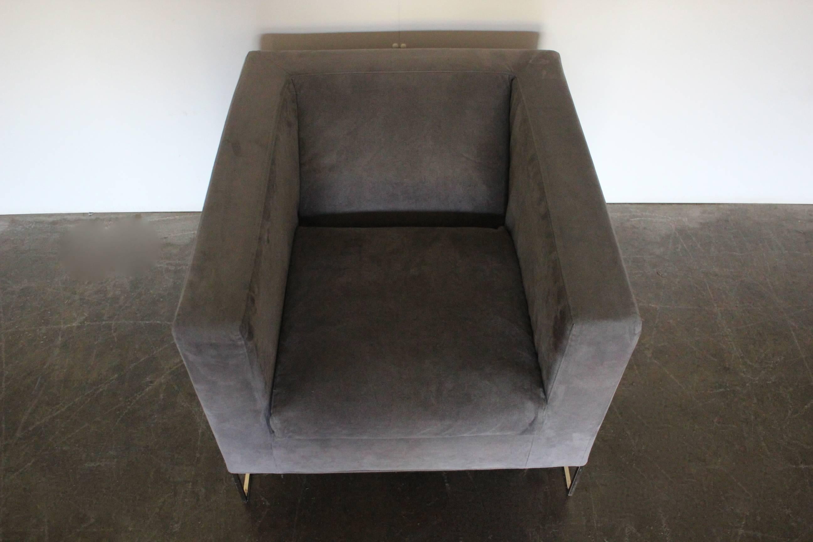 Metalwork Minotti “Klee” Armchair in Grey Alcantara For Sale