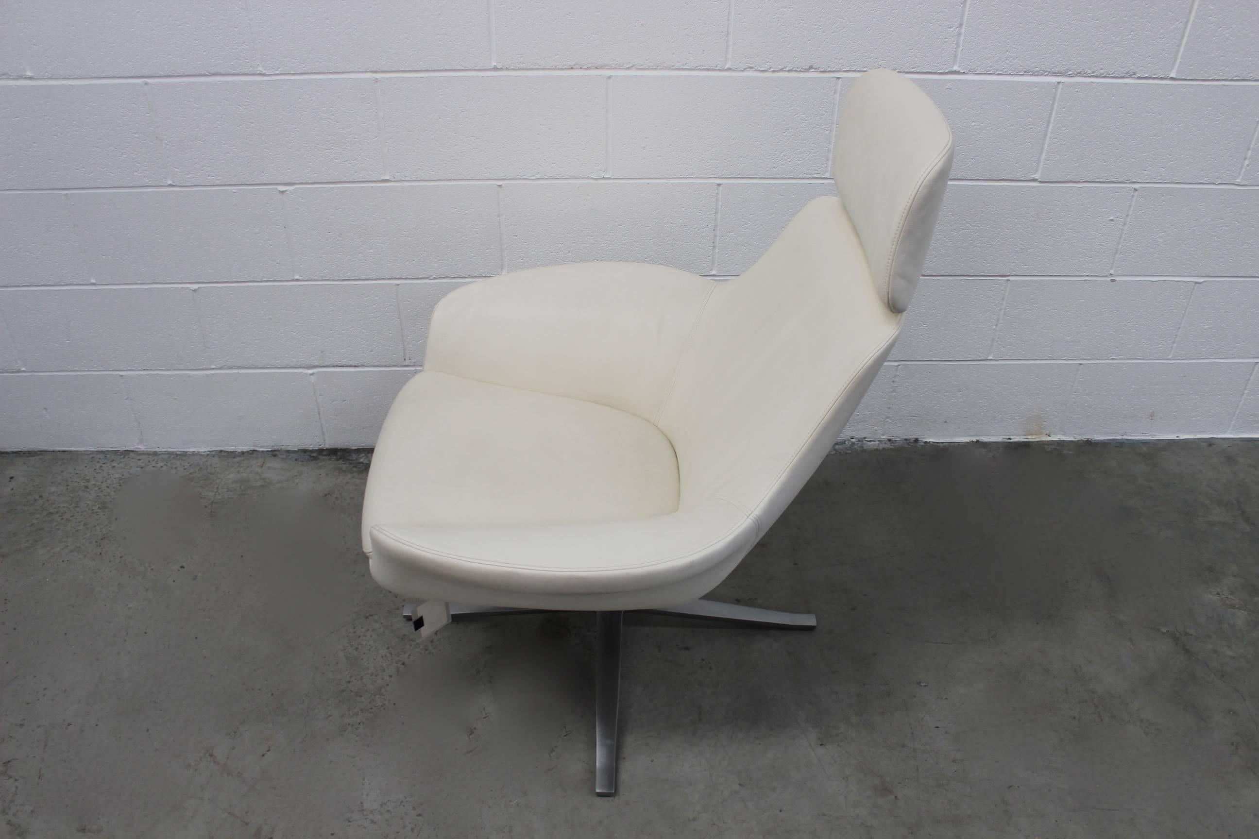 Walter Knoll Oscar-Sessel und Hocker aus cremefarbenem Leder von PearsonLloyd (21. Jahrhundert und zeitgenössisch)
