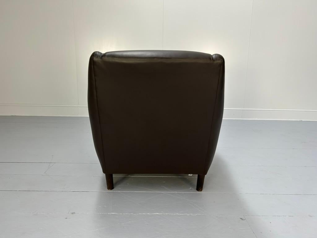 Paire de fauteuils et pouf 