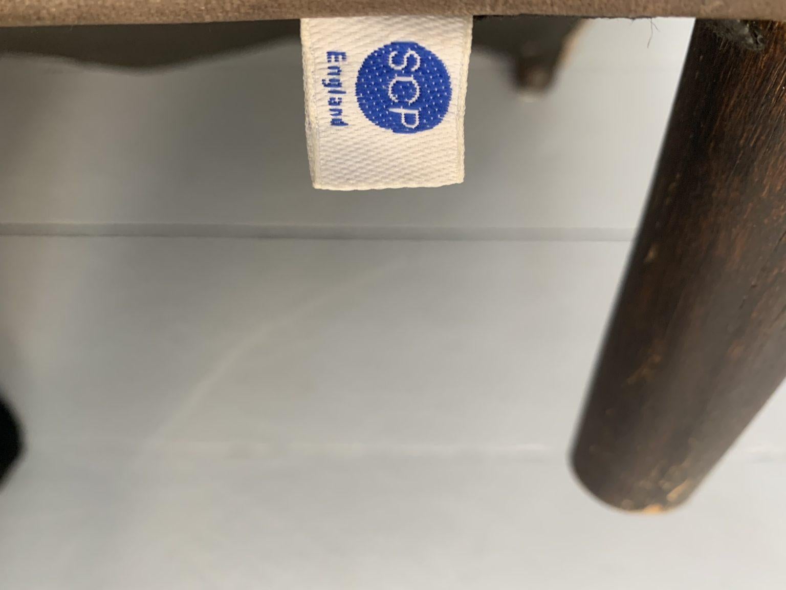 Paire de fauteuils et pouf 