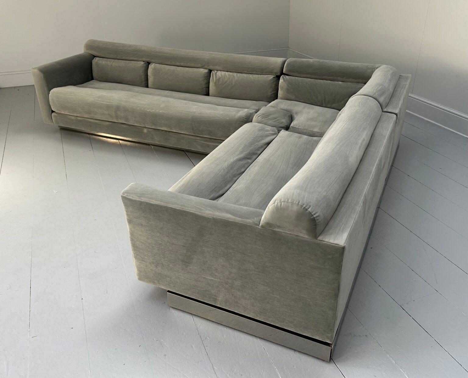 Vladimir Kagan L-Shape 5-Seat Sectional Sofa - In Pale-Grey Velvet For Sale 2