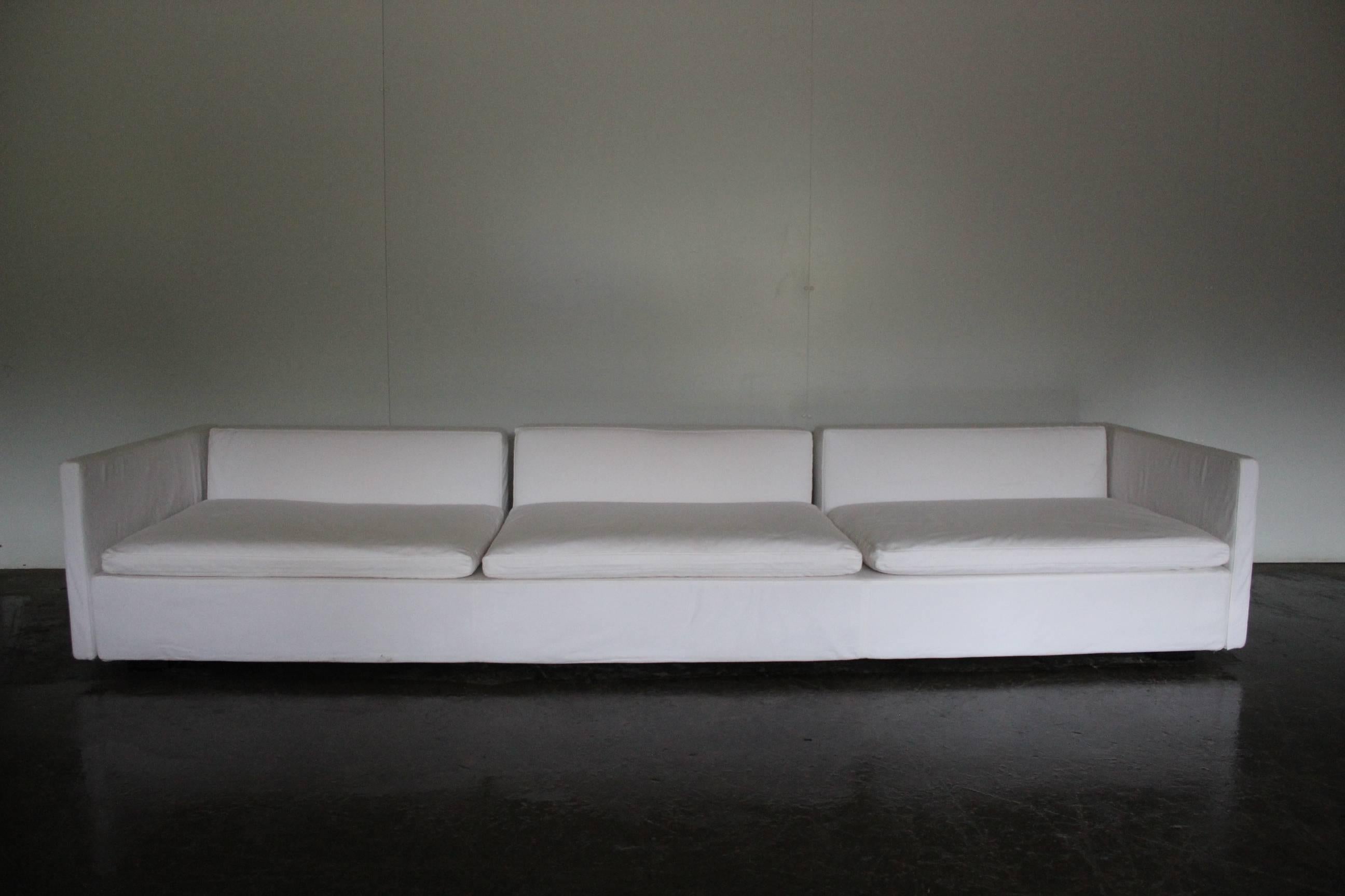 Italian Flexform “Resort” Large Three-Seat Sofa in White Woven-Linen Fabric