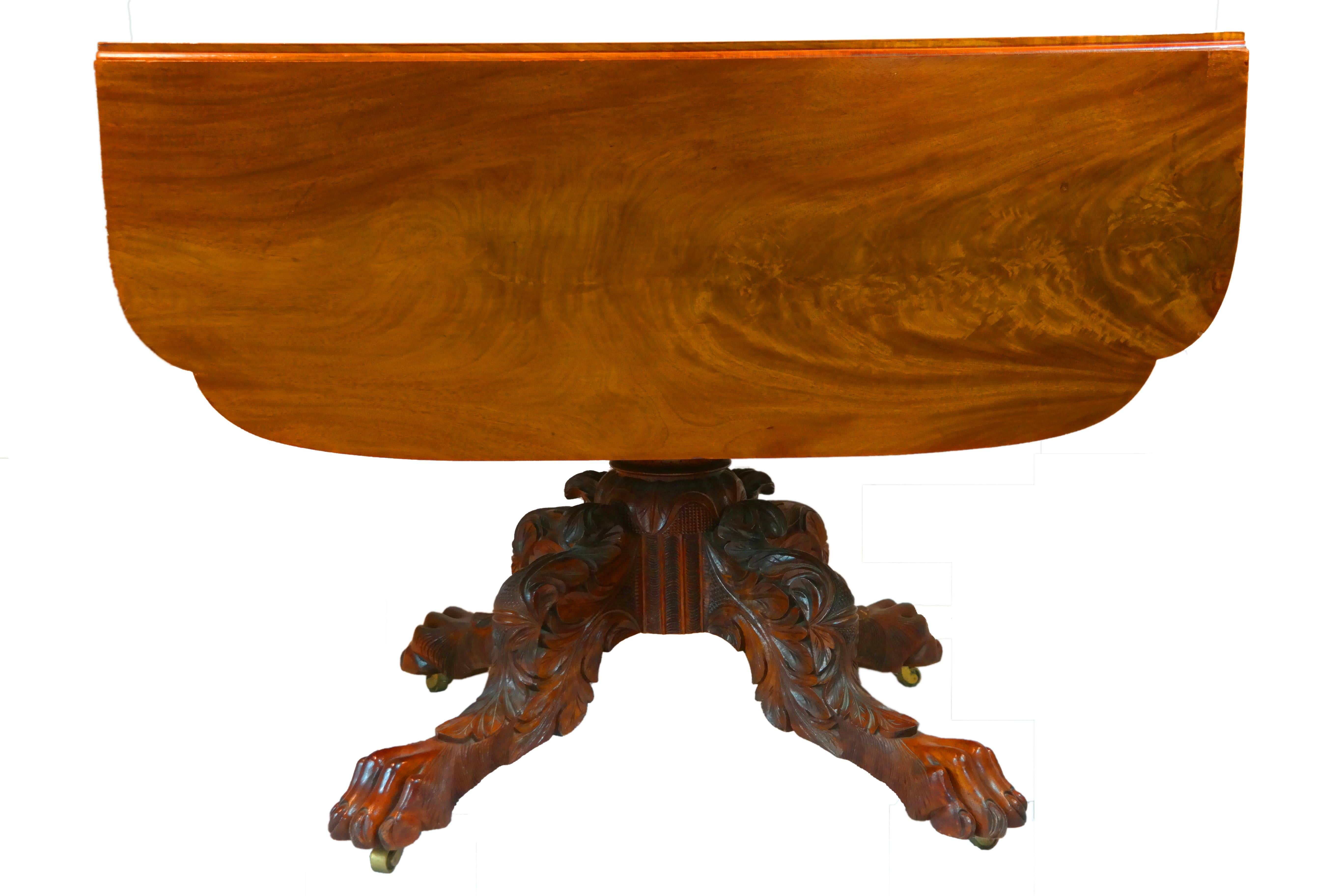 Veneer Late 19th Century American Mahogany Pembroke Table For Sale