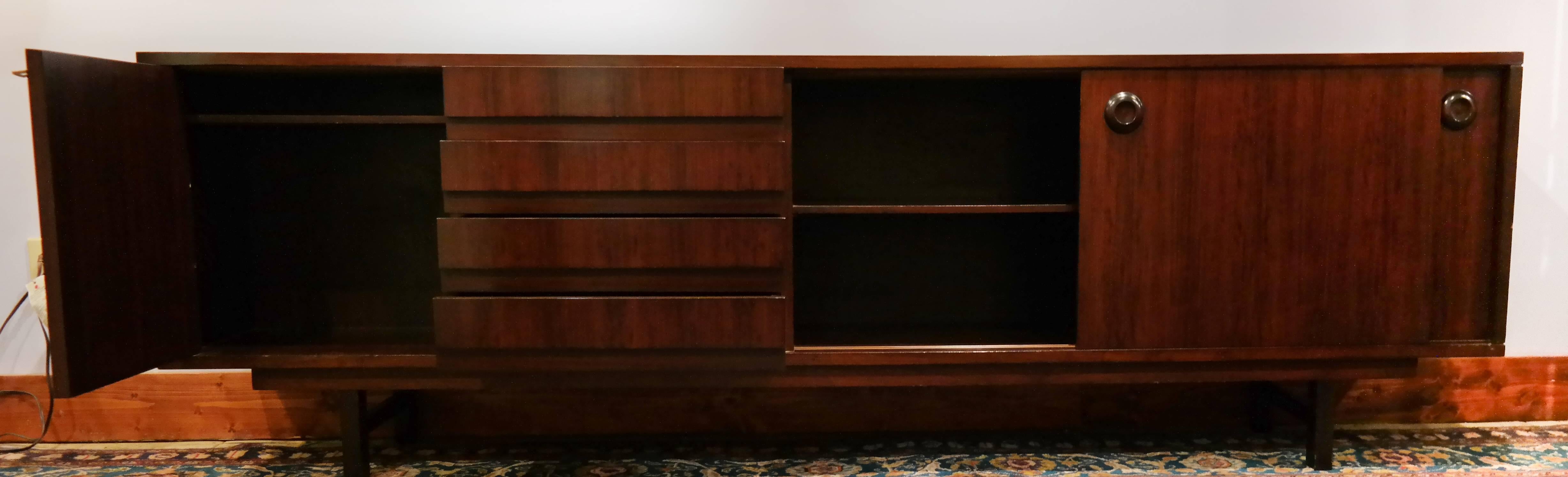 Italian Mid-Century Modern Rosewood Sideboard In Excellent Condition In Banner Elk, NC