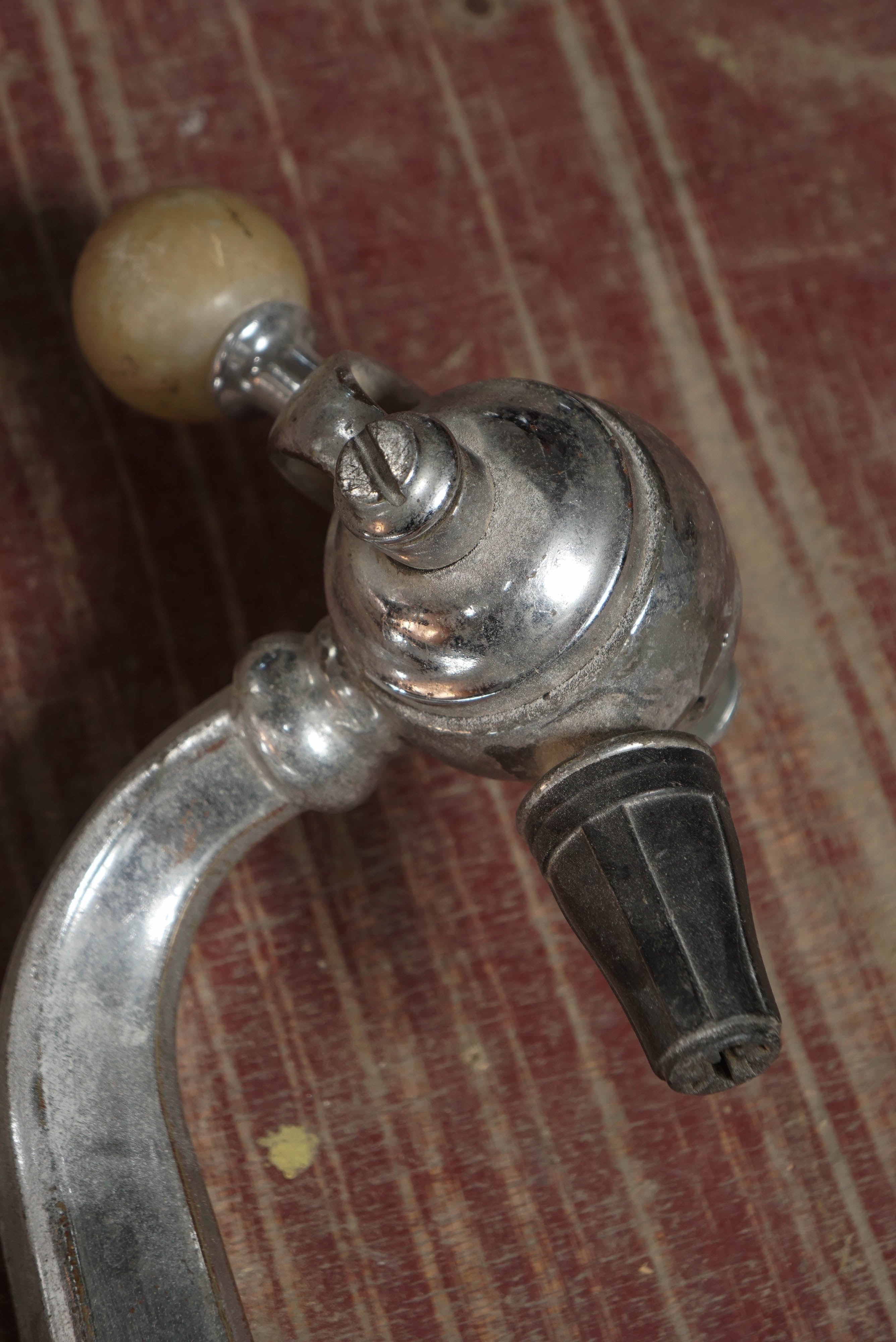 spouts on the soda fountain