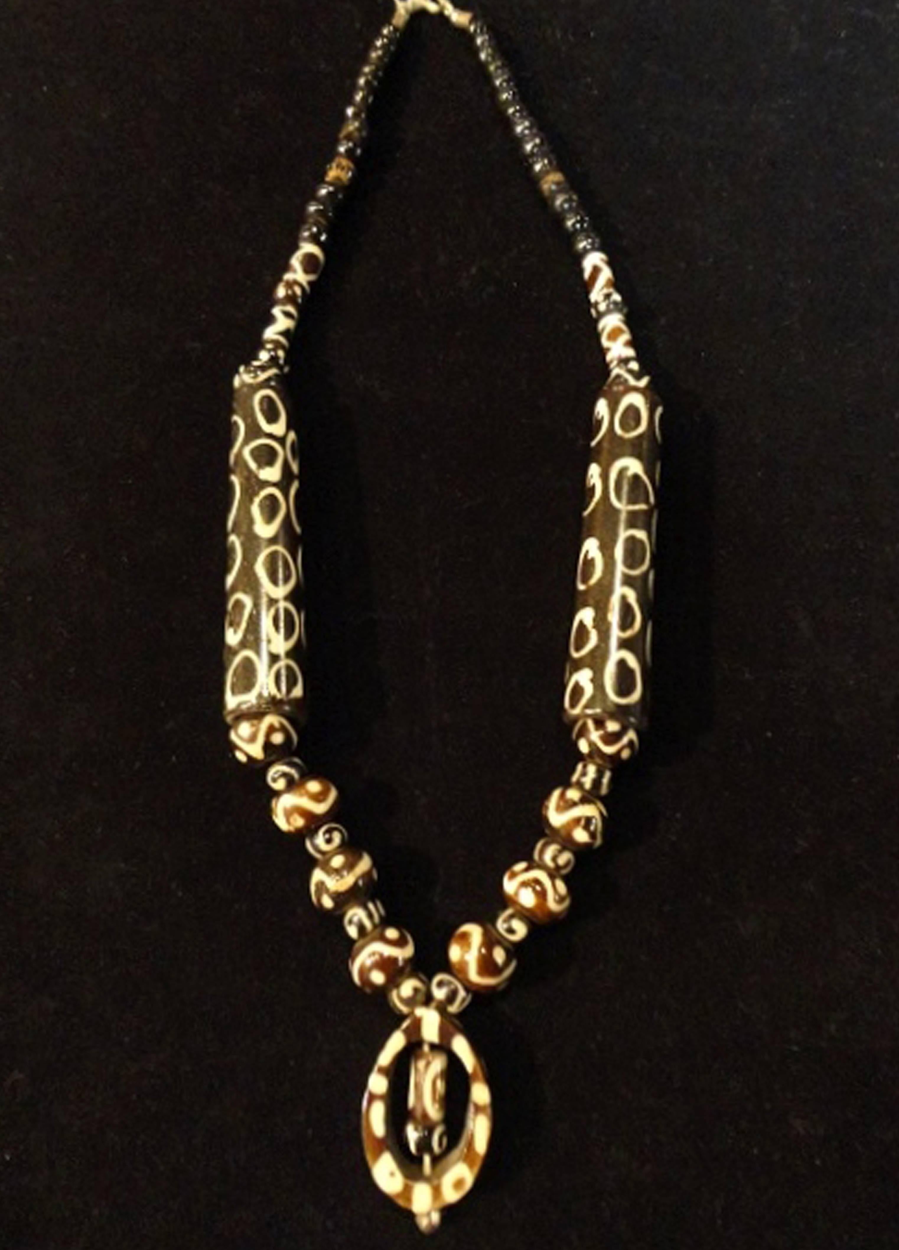 Collection of Five Elegant Tibetan Handmade Bone Necklaces For Sale 1