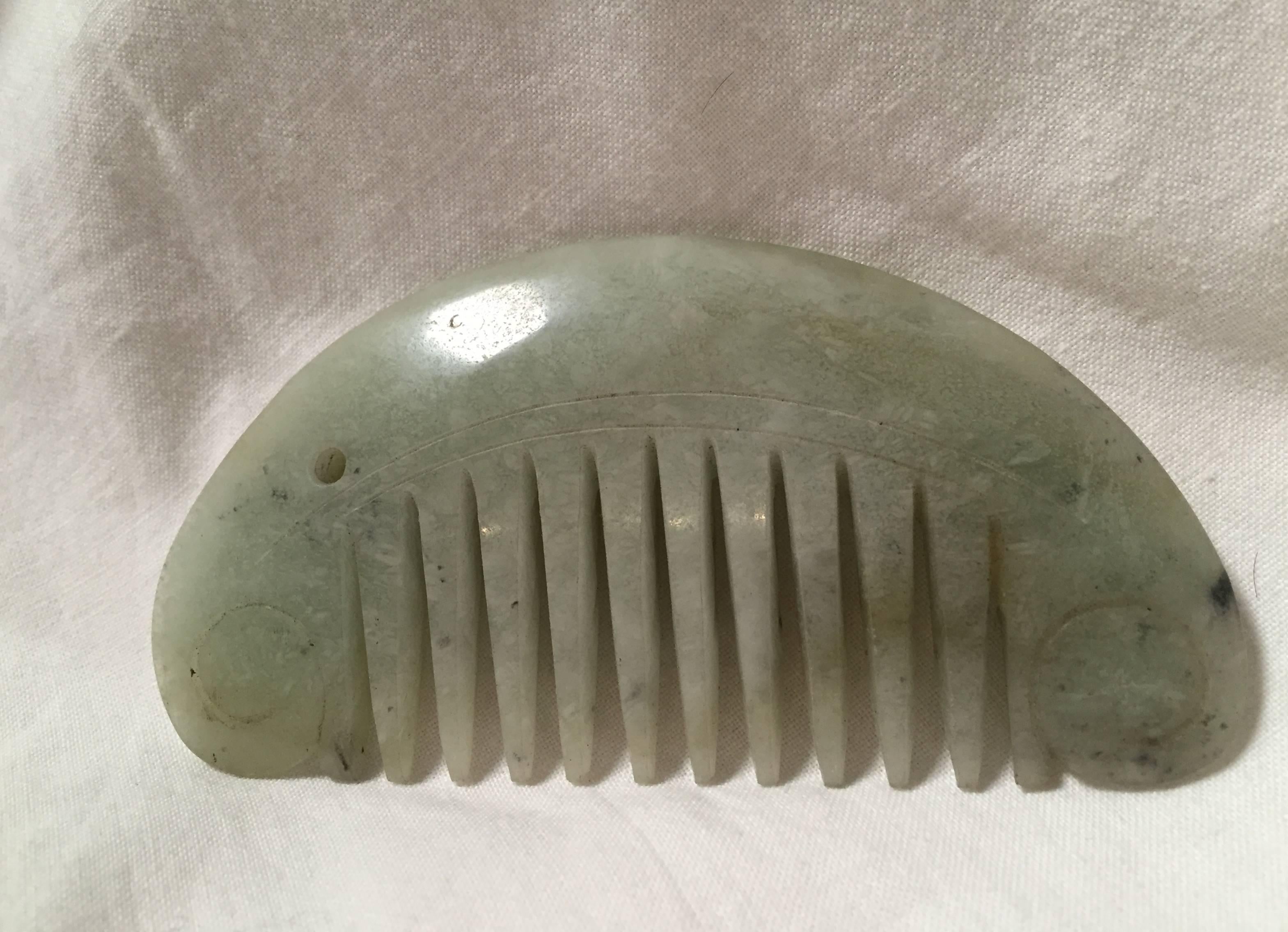Antique Jade Comb In Excellent Condition For Sale In SOMIS, CA