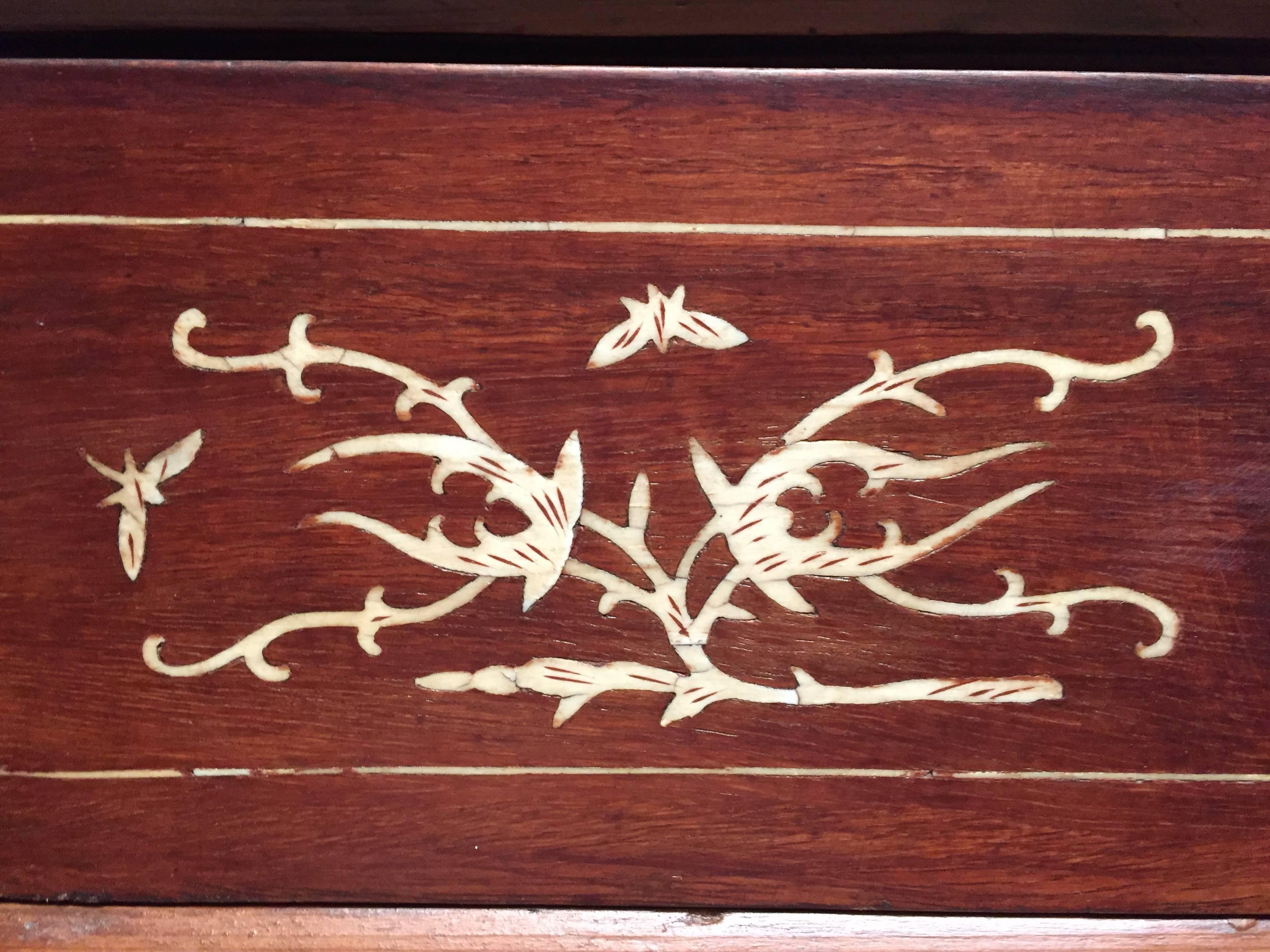 Chinese Antique Bone Inlaid on Rosewood Cabinet, 19th Century In Excellent Condition For Sale In SOMIS, CA