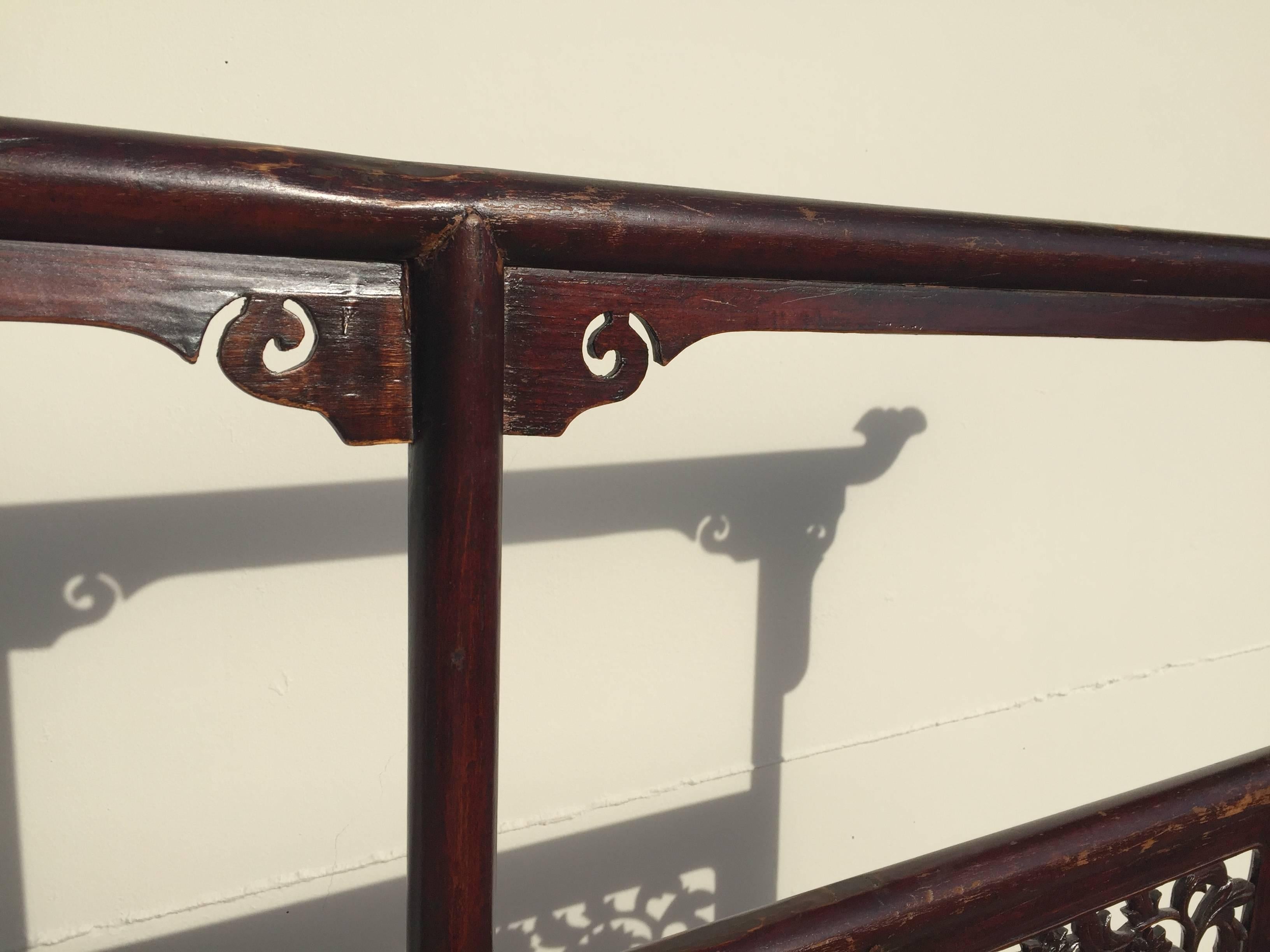 19th Century Chinese Garment or Towel Rack In Excellent Condition For Sale In SOMIS, CA