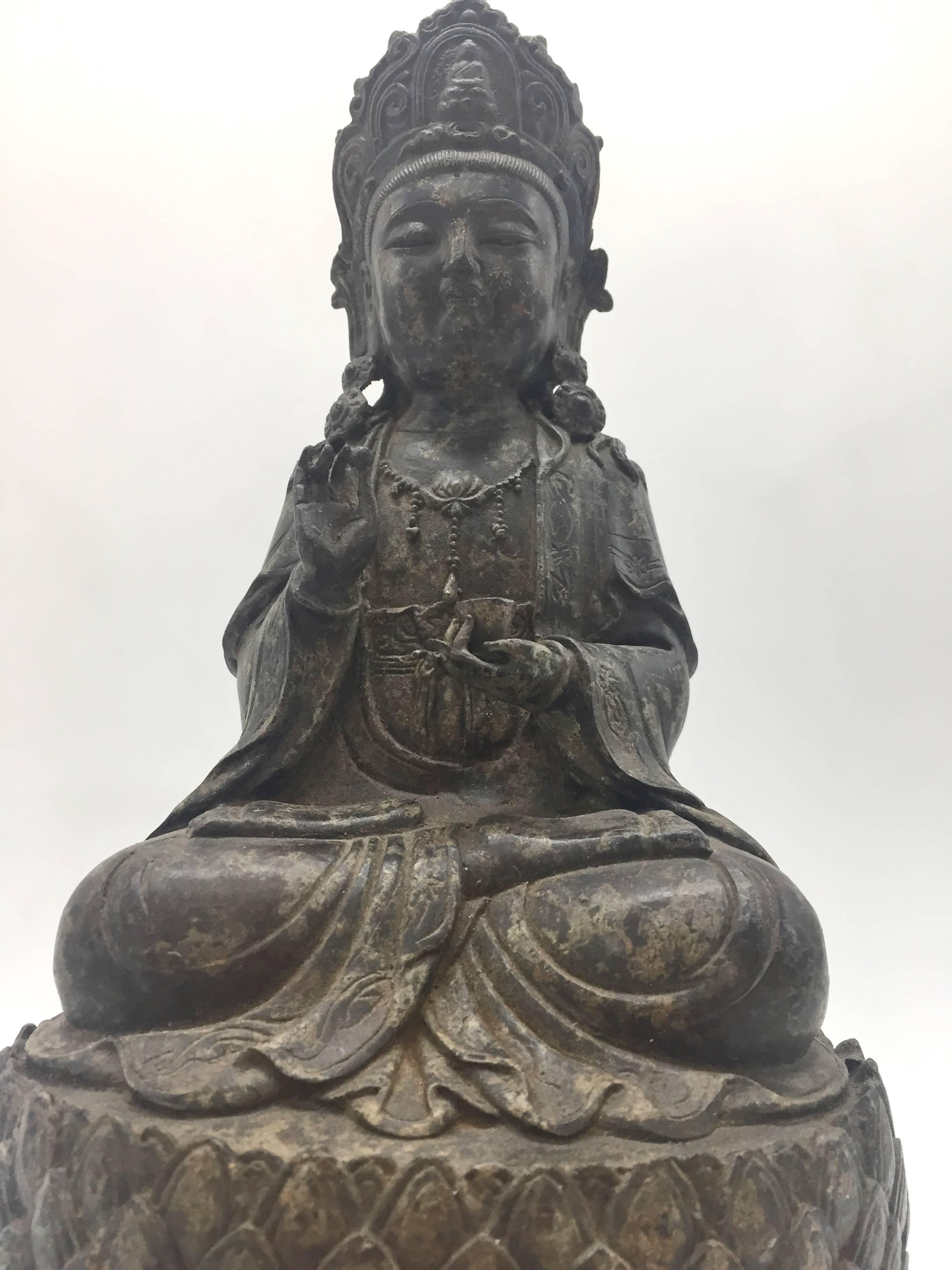 Chinese Antique Bronze Buddha Statue on Lotus Seat For Sale