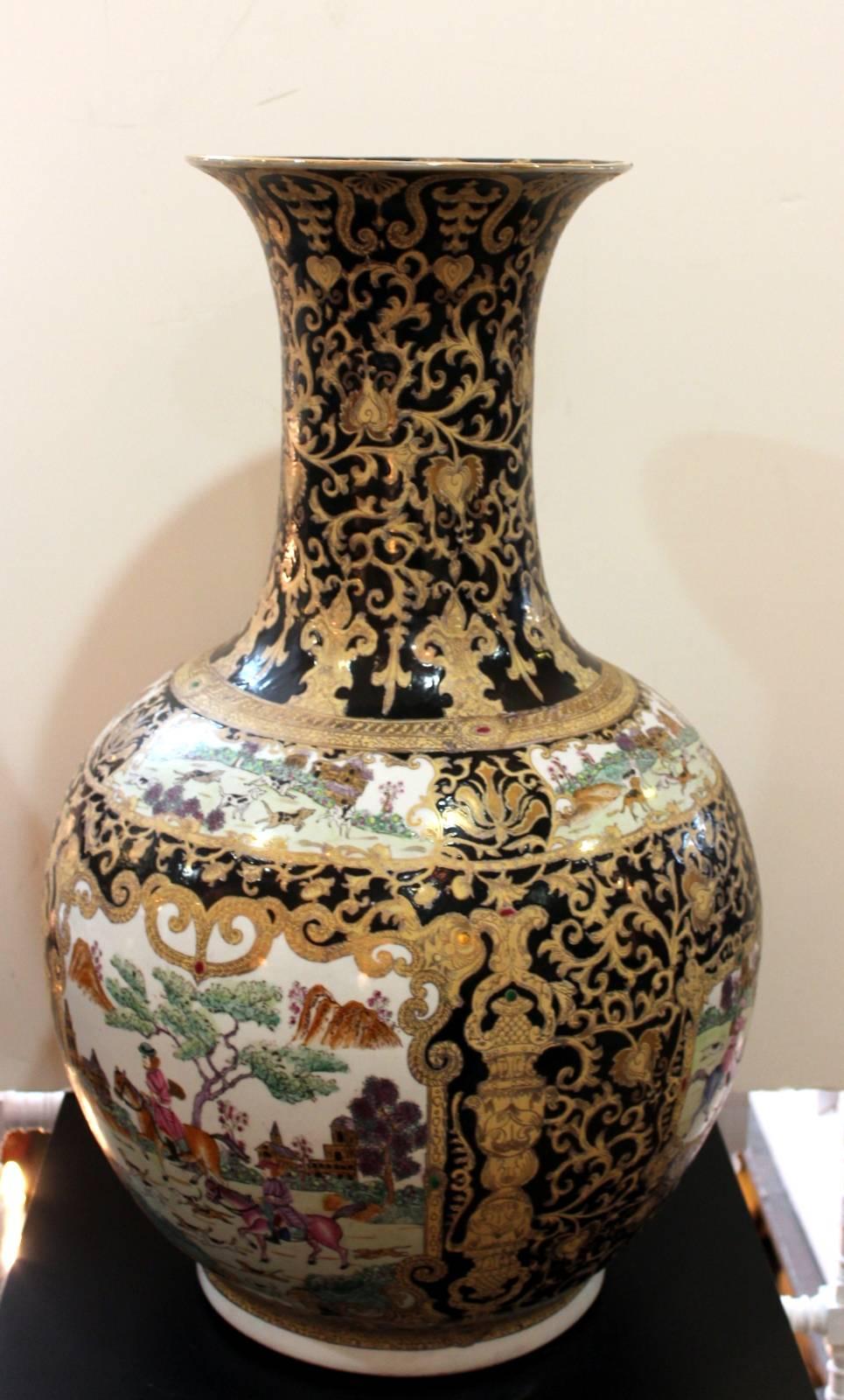 Chinese Export Large Pair of Chinese Porcelain Bulbous Floor Vases