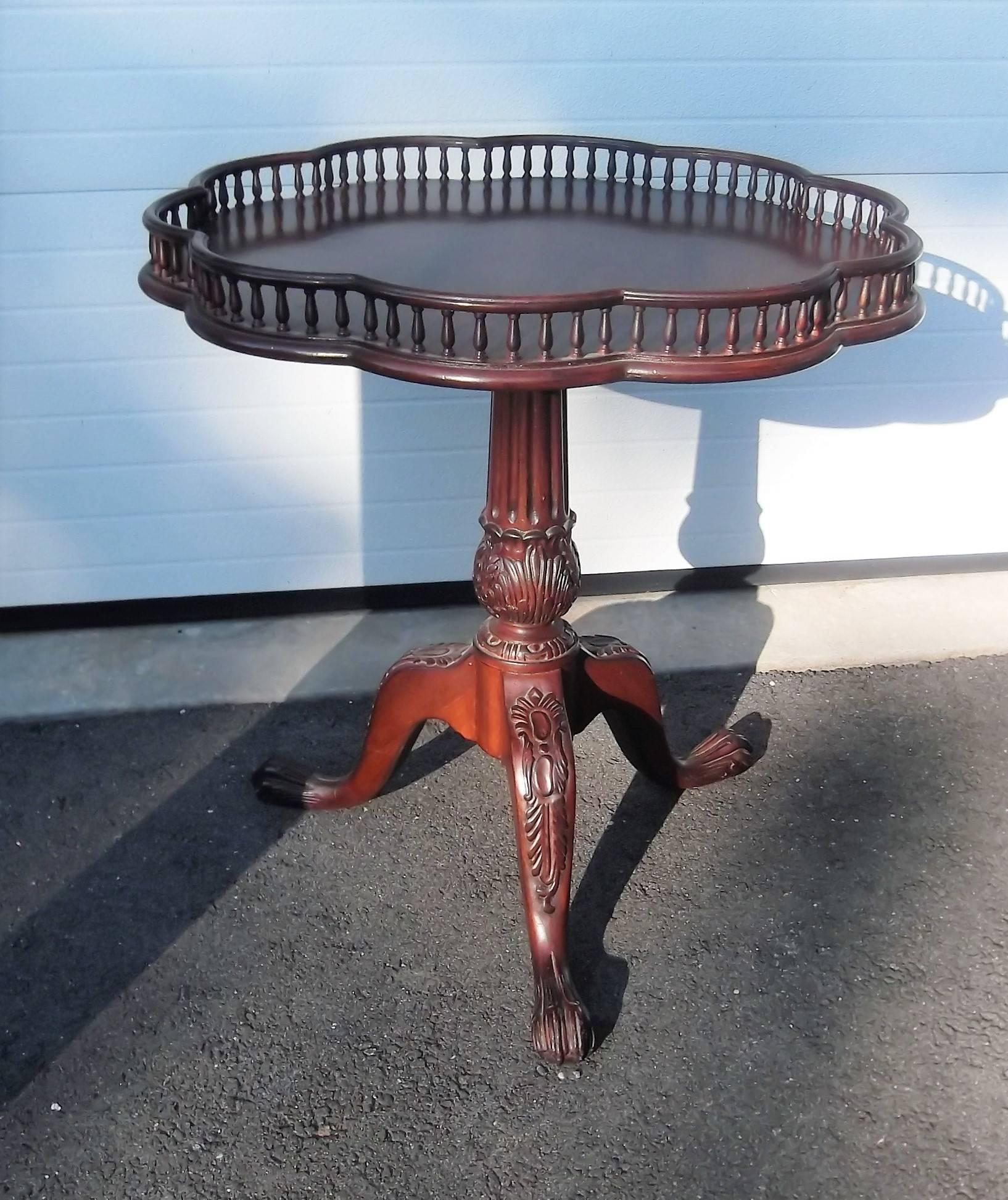 Carved Georgian Style Mahogany Gallery Top Table