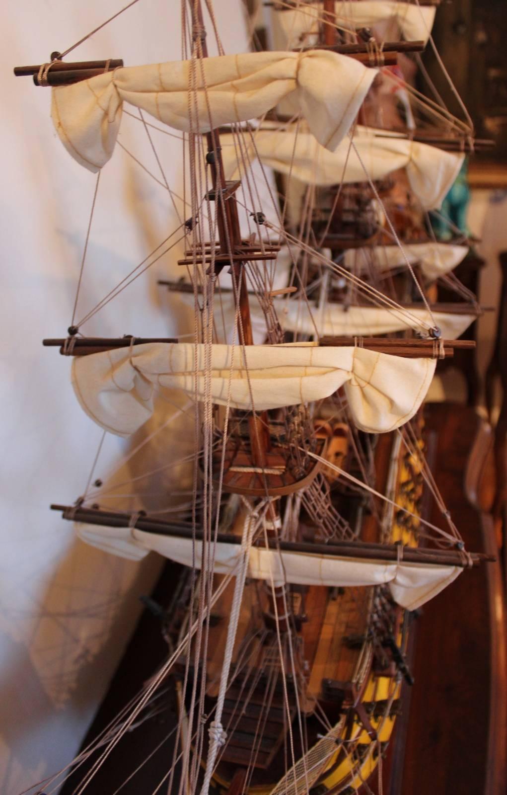 Large Model Ship of the Hms Victory, Mid-20th Century In Excellent Condition In Lambertville, NJ
