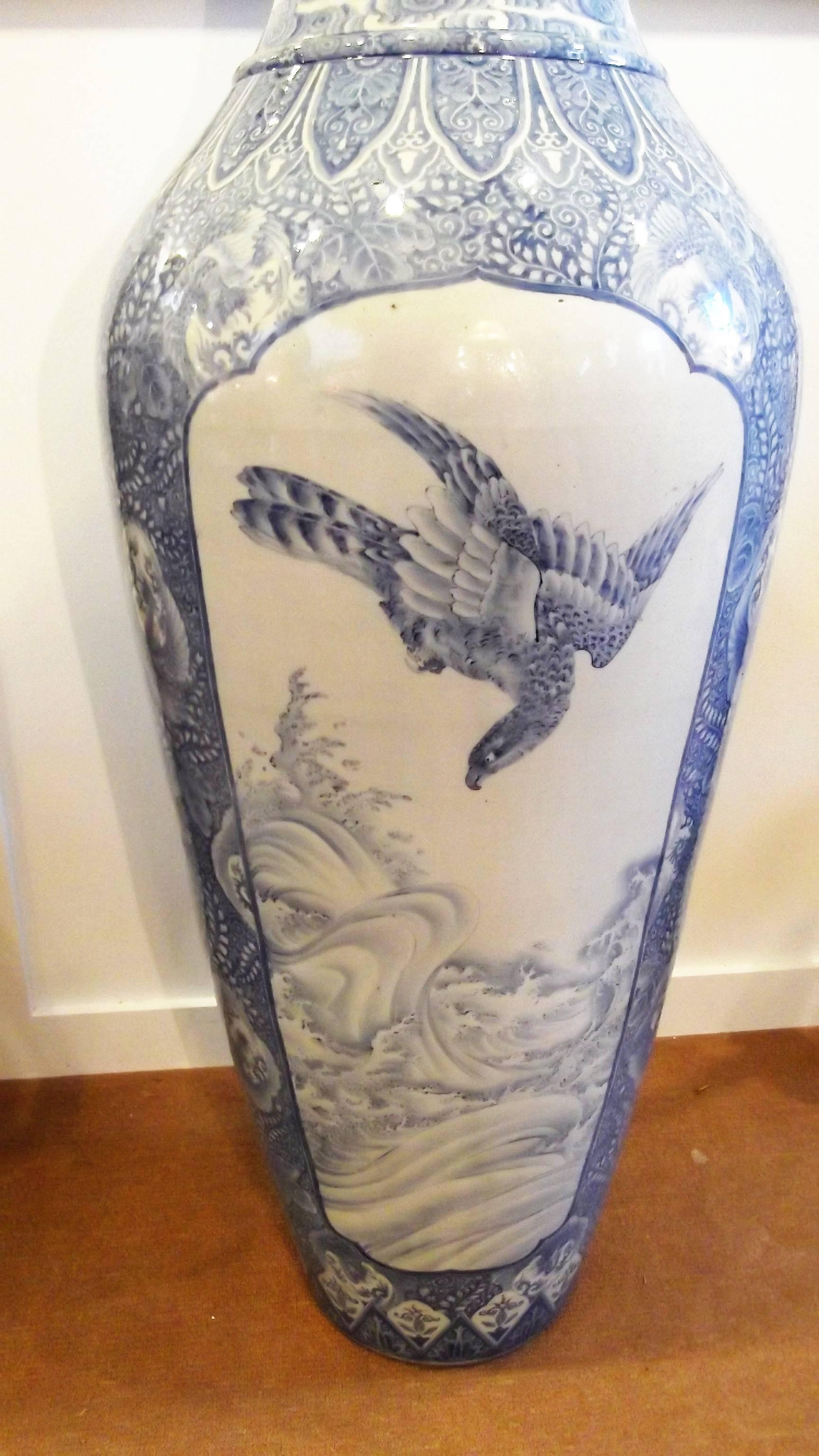 Large Japanese Blue and White Imari Palace Vase In Excellent Condition In Lambertville, NJ