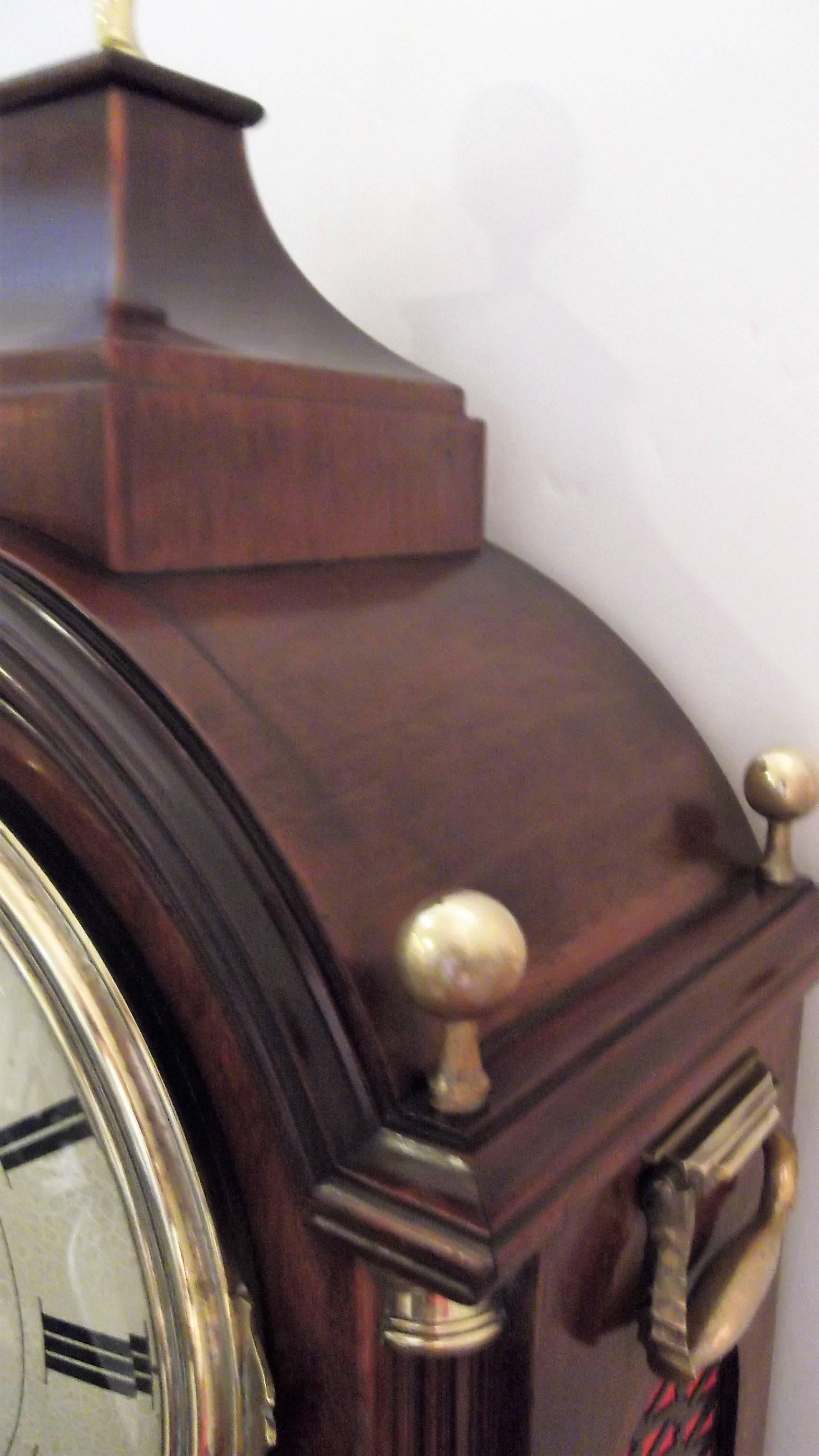Large 19th Century Mahogany Bracket Clock In Excellent Condition In Lambertville, NJ