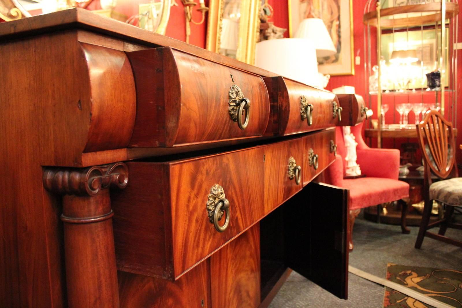 Antique American Empire Flame Mahogany Sideboard In Excellent Condition In Lambertville, NJ