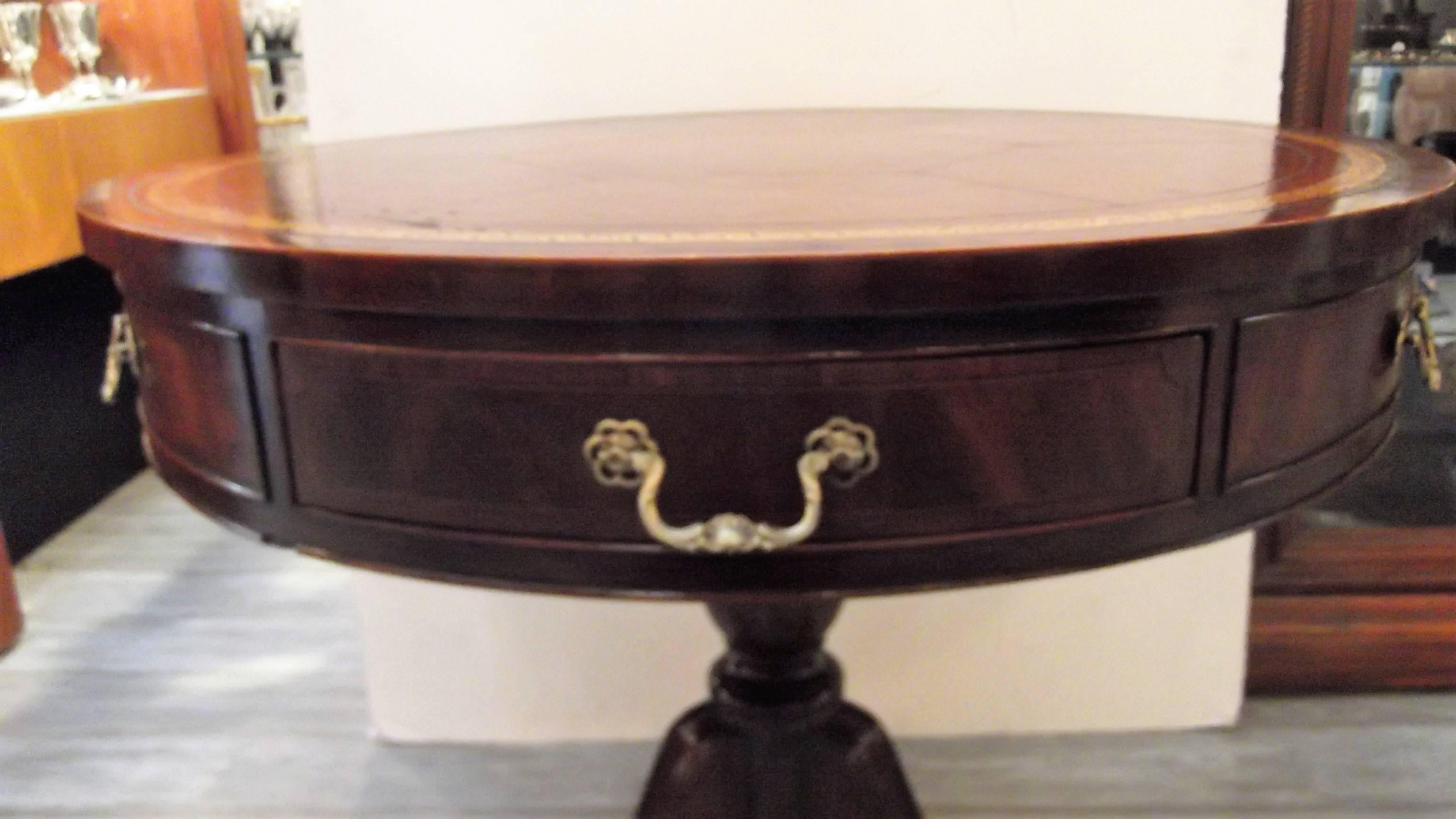 American Mahogany and Leather Round Rent Table