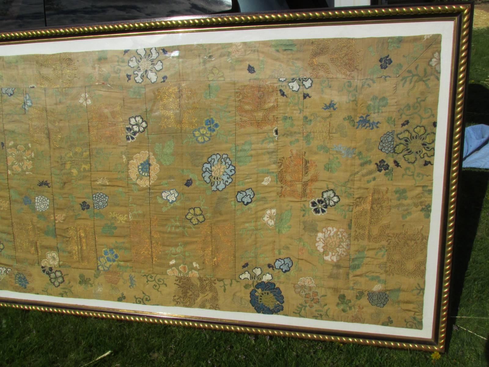 Large Antique Japanese Kesi Alter Cloth Tapestry In Excellent Condition In Lambertville, NJ