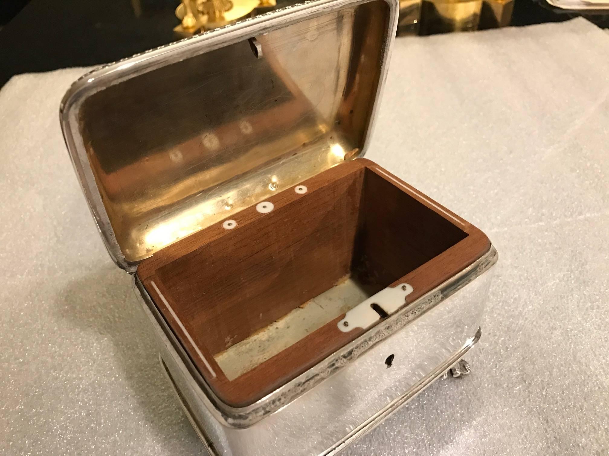 Austrian 900 Silver Table Box In Excellent Condition In Lambertville, NJ