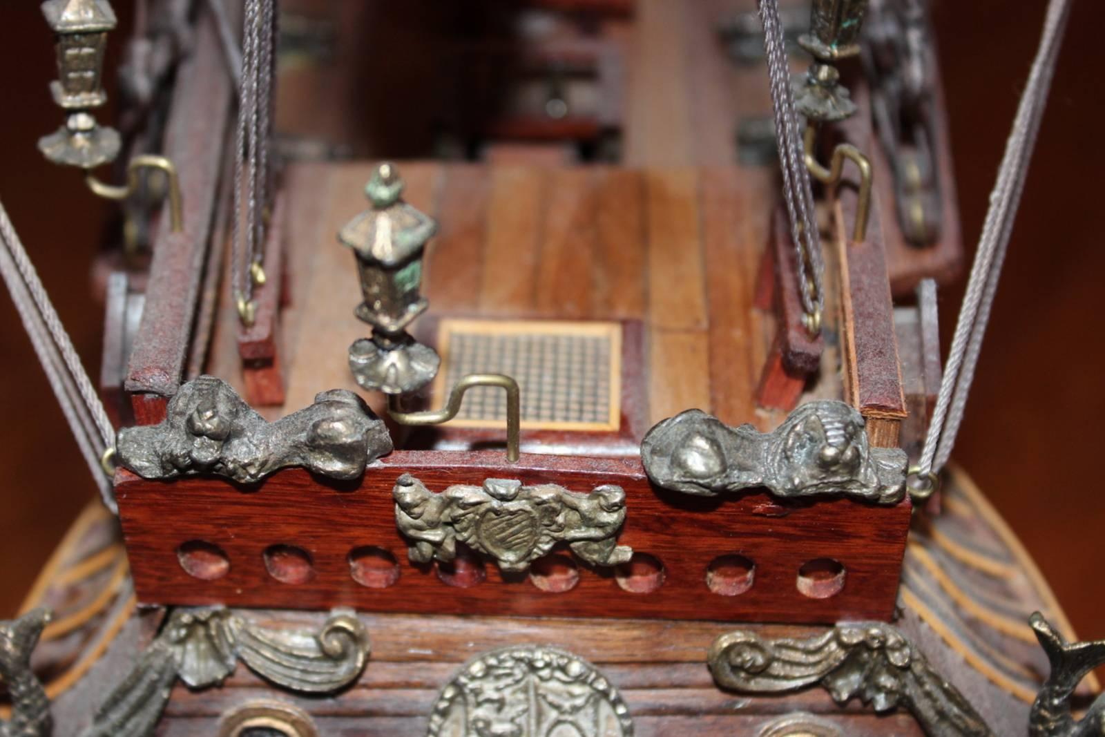The Admiralty of Friesland 1663 Model Ship, Mid-20th Century In Excellent Condition In Lambertville, NJ
